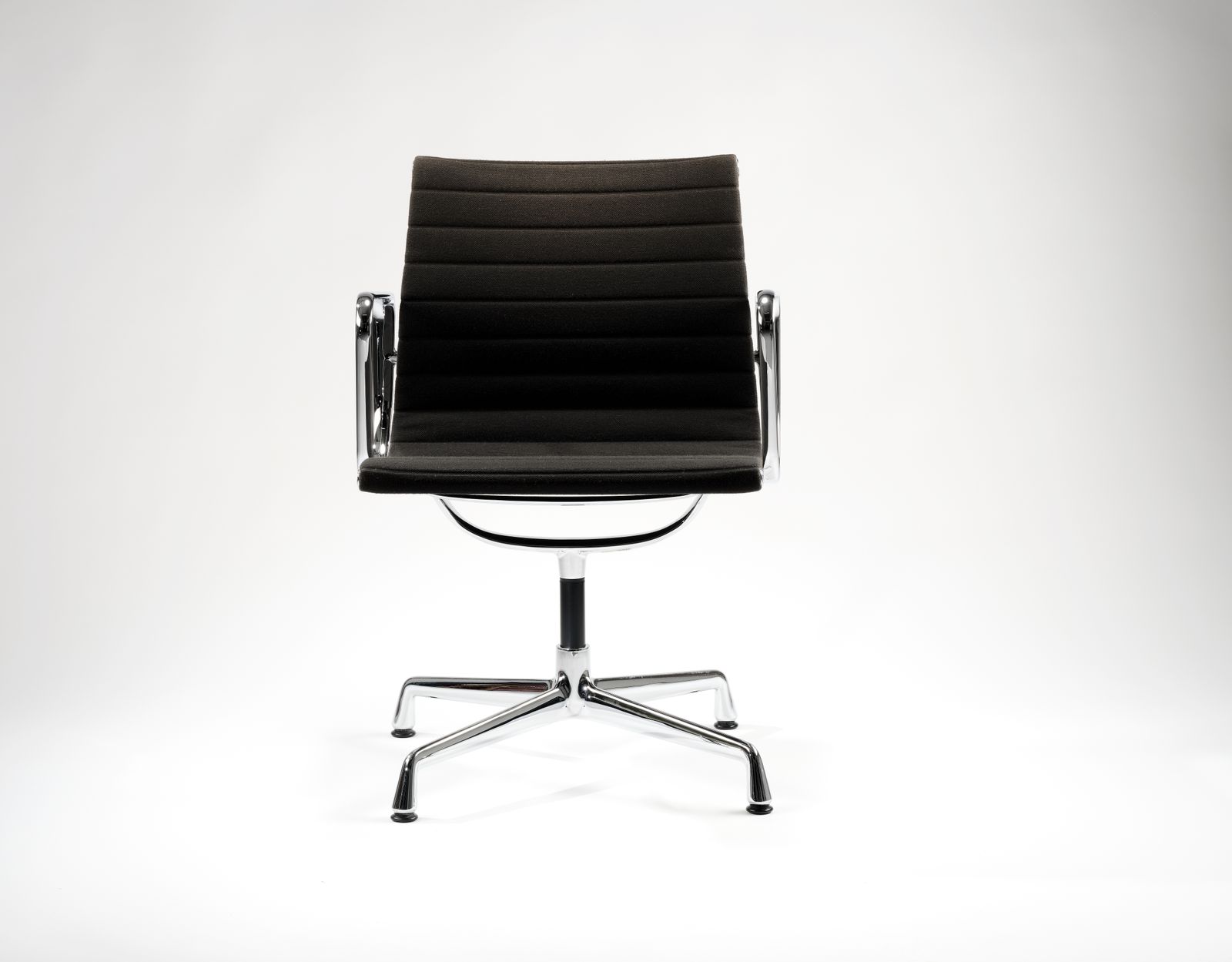 Vintage Vitra Eames Aluminium Group Ea108 Swivel Office Desk Chairs In Black Hopsack, Circa 1990's, 4 Matching Chairs Available. photo vintage