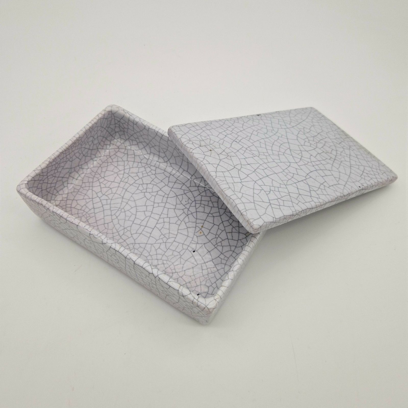 Vintage Ceramic Lidded Box Of The Karlsruher Majolika. 1950   1960 photo Home Decor