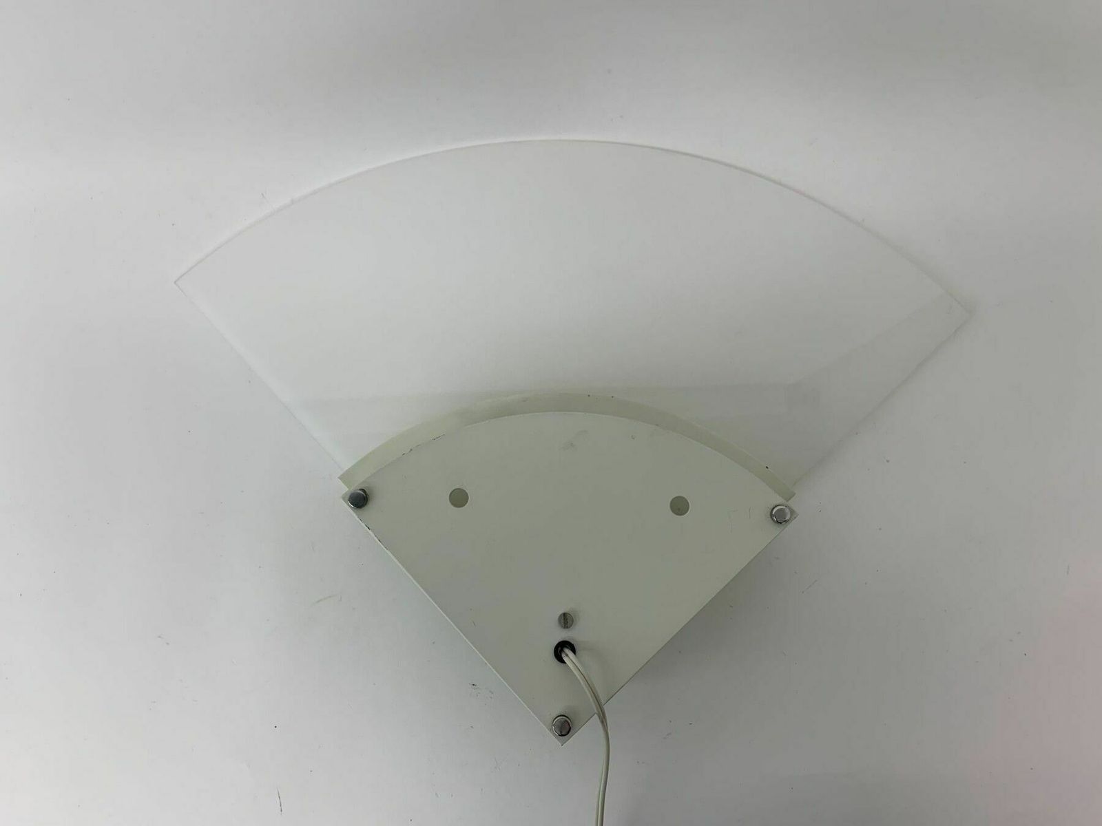 Postmodern Minimalistisch Wandmeubel / Tafel, Jaren 1980 photo furniture