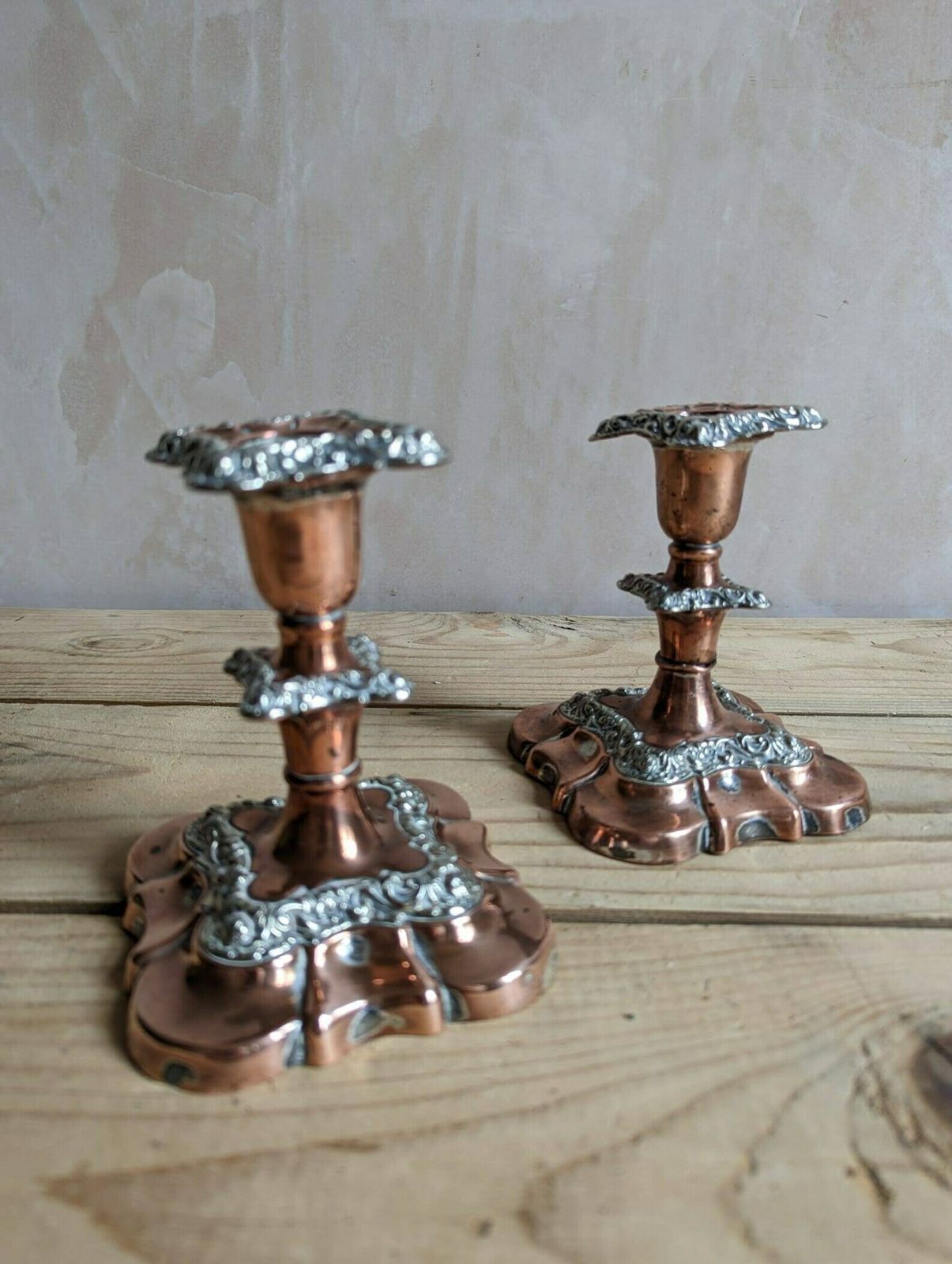photo furniture A Pair Of Antique Old Sheffield Plate English Silver Plate Candle Sticks Or Candlesticks Candle Holder