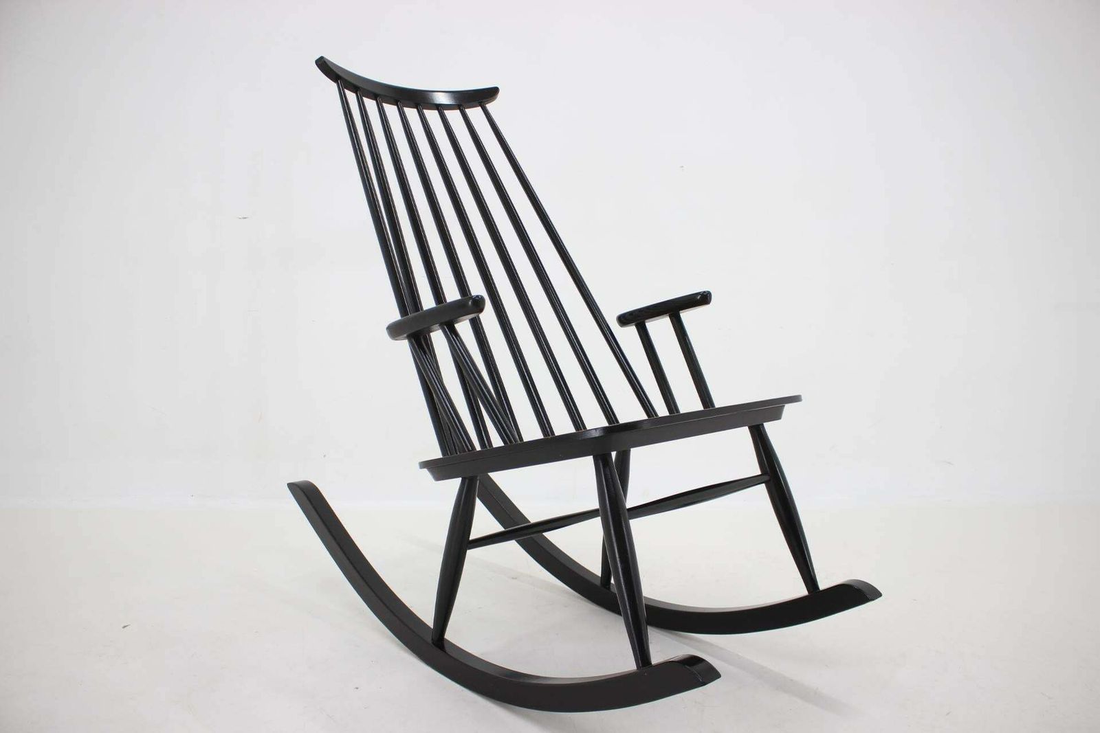 1960s Varjosen Puunjalostus Beech Rocking Chair, Finland photo furniture