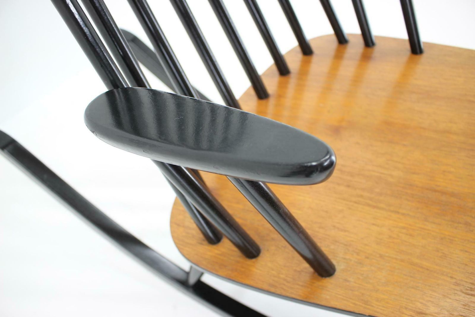 photo buy 1960s Varjosen Puunjalostus Beech Rocking Chair, Finland
