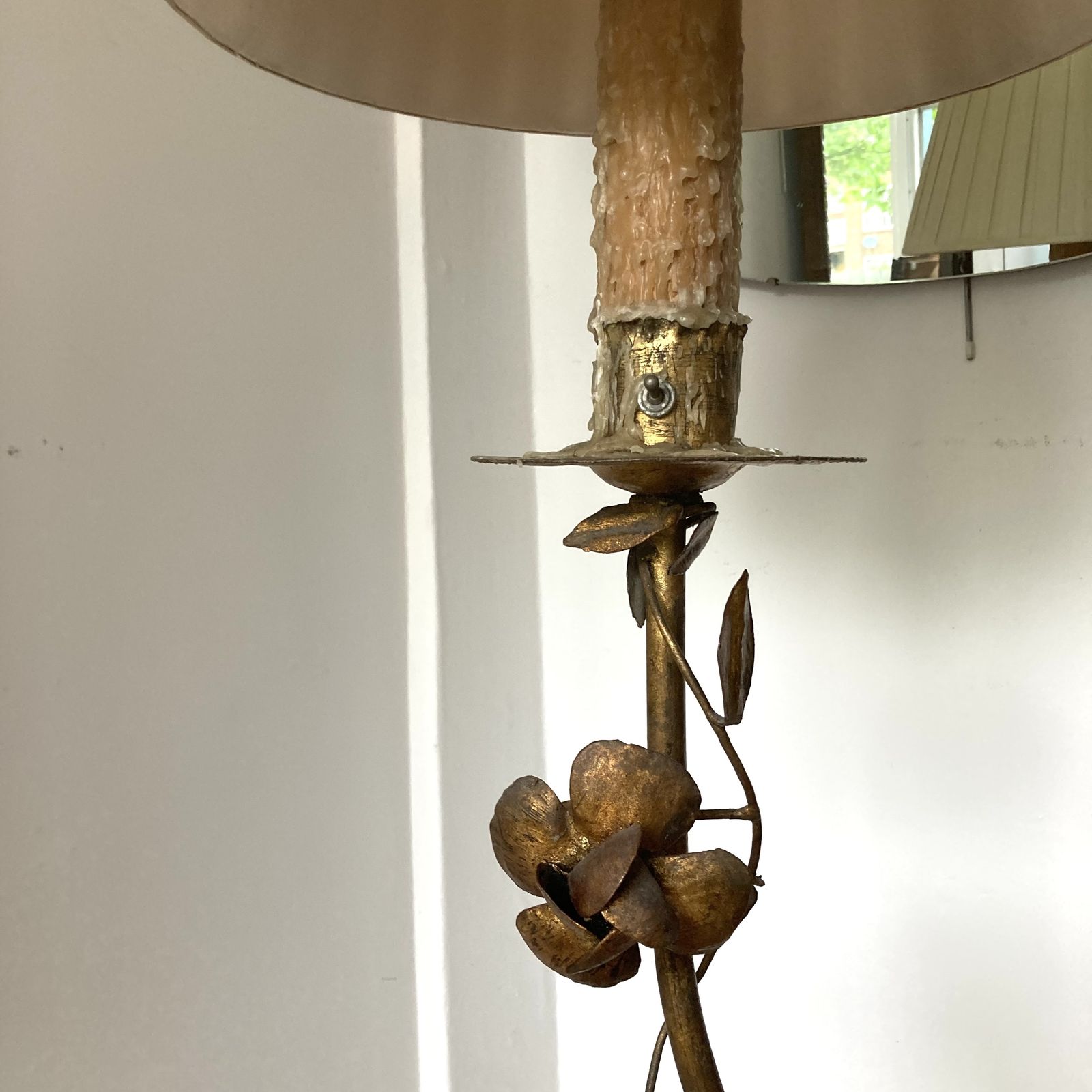 Flowery Gilt Metal Floor Lamp, 1960s photo 780.0