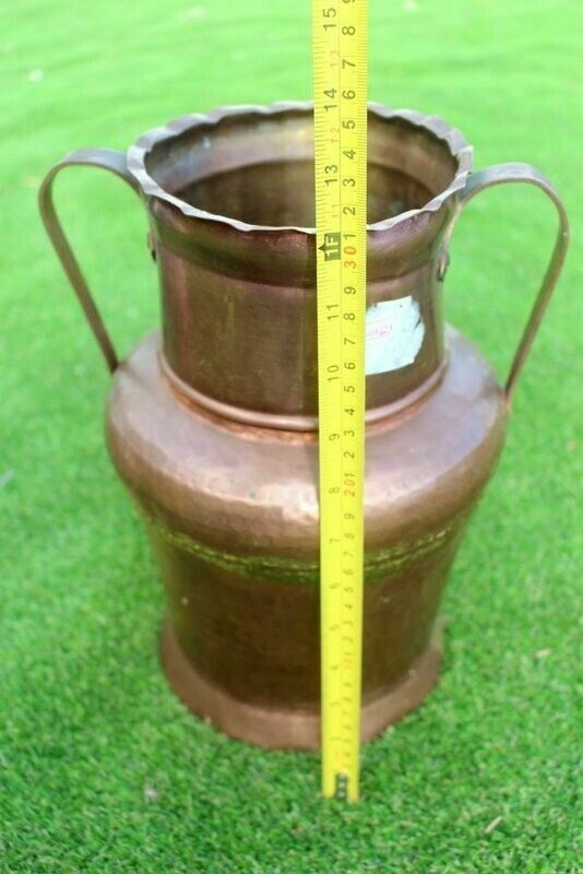 photo vintage Antique Quality French Hammered Copper Pitcher/ Planter/Jar 18th C 31 X 26 Cm