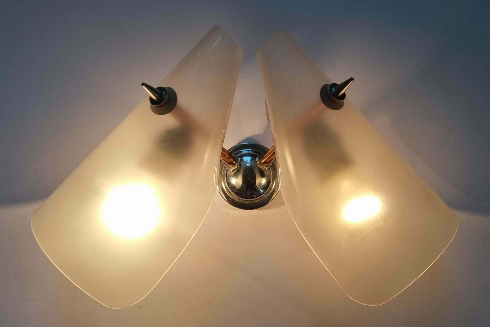 photo vintage Large Midcentury Wall Lamp In Stilnovo Style, Italy, 1960s