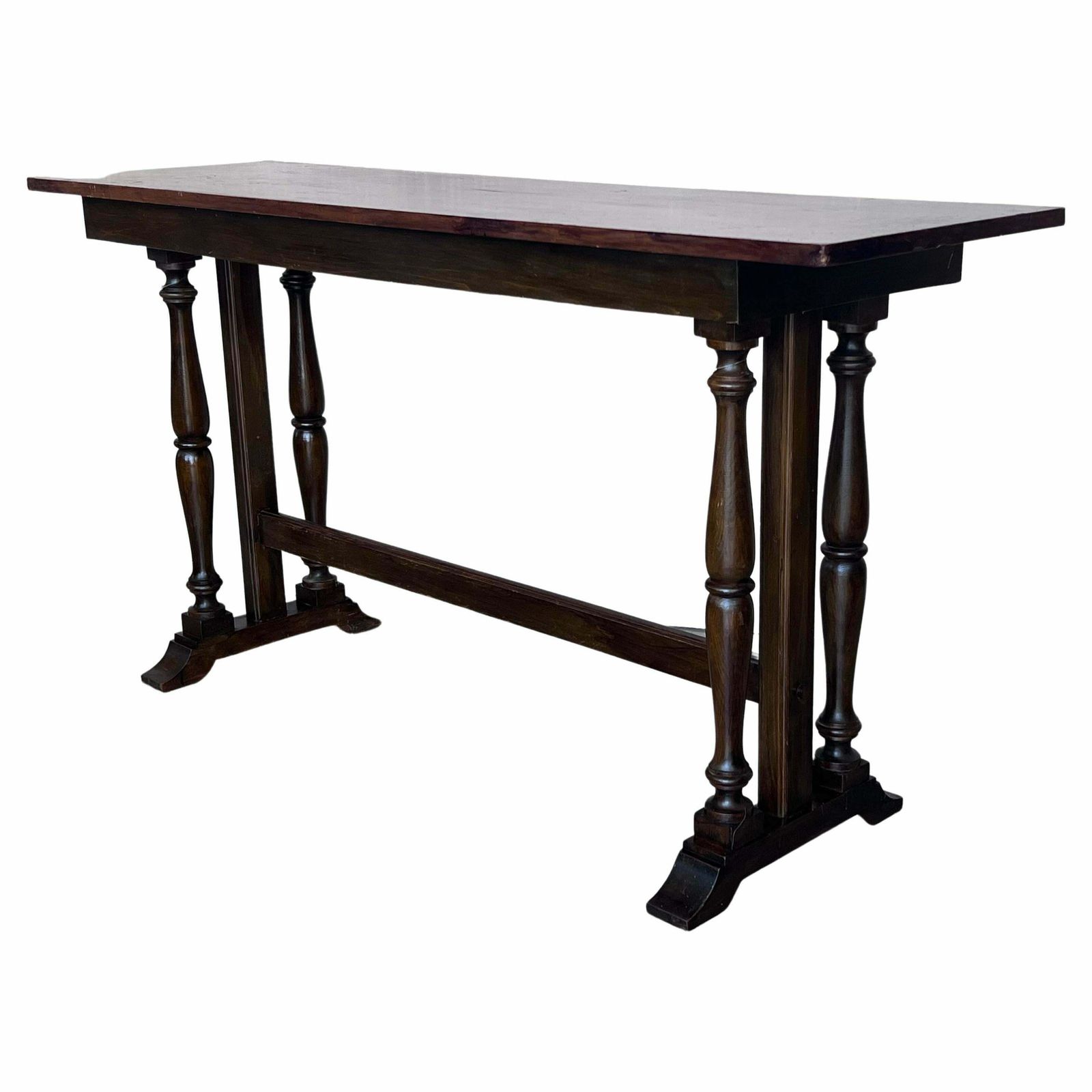 Table d'appoint ou console espagnole en noyer, XXe siècle, à triple piétement