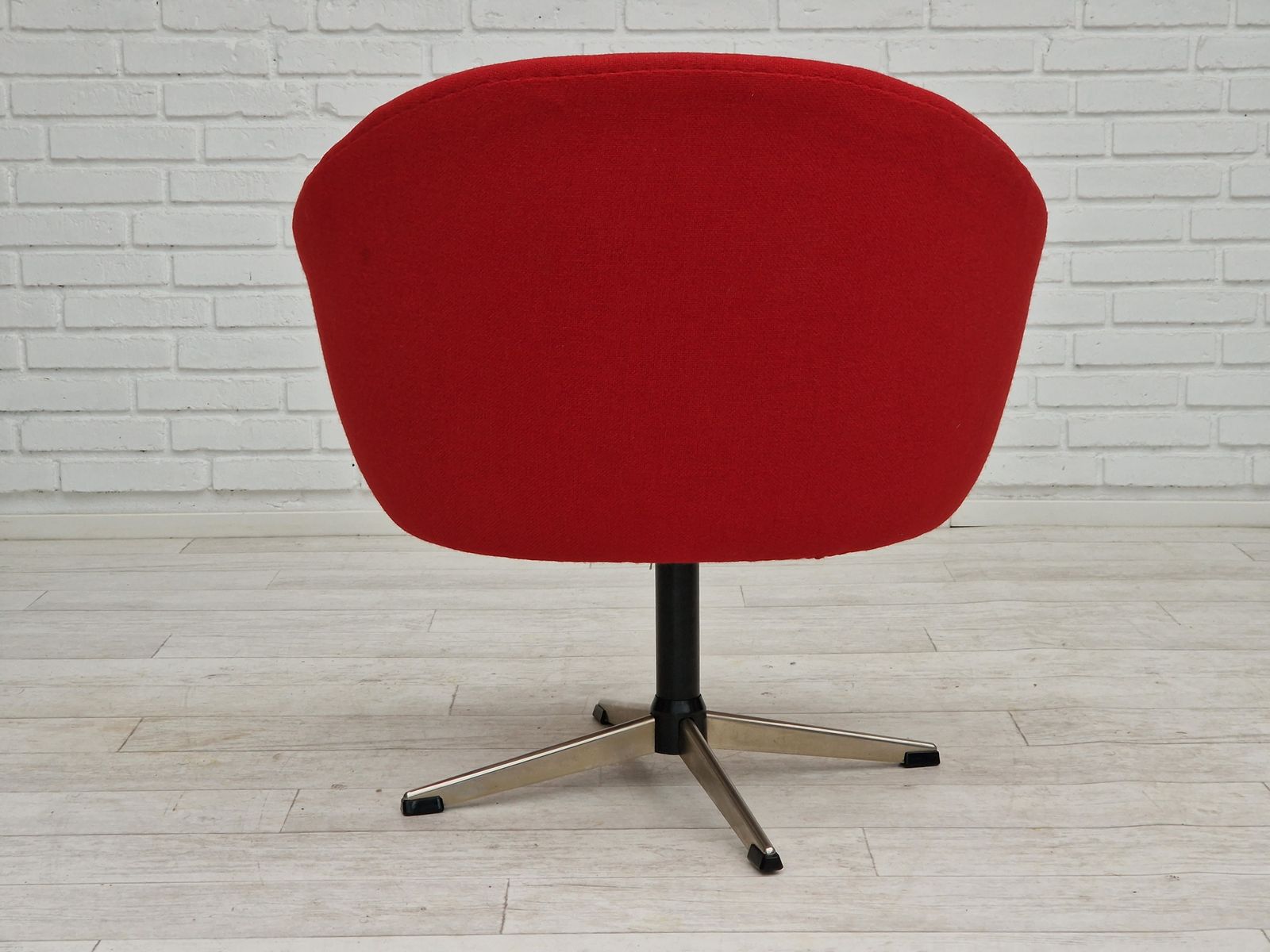 950.0 1960s, Scandinavian Design By Karl Eric Klote, Swivel Lounge Chair, Furniture Wool. photo
