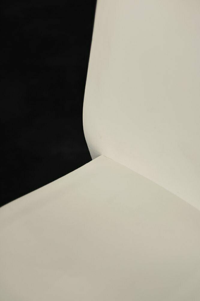 photo vintage Vintage Mid Century French Slick Slick Chairs In White Plastic By Philippe Starck For Xo Design, 1999, Set Of 5