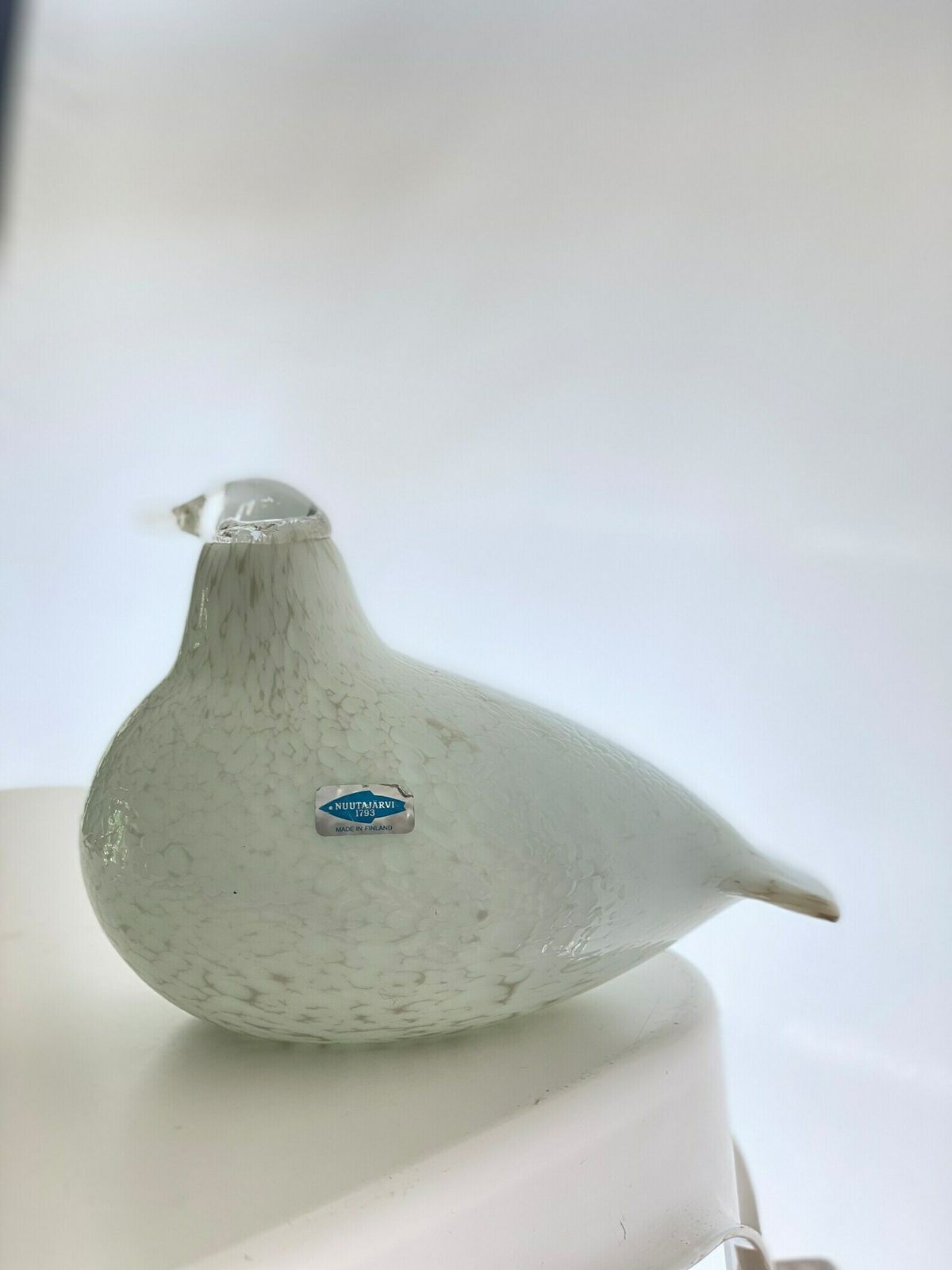 Iittala Birds By Toikka Riekko Willow Grouse White With Beige Spots Clear Head photo vintage