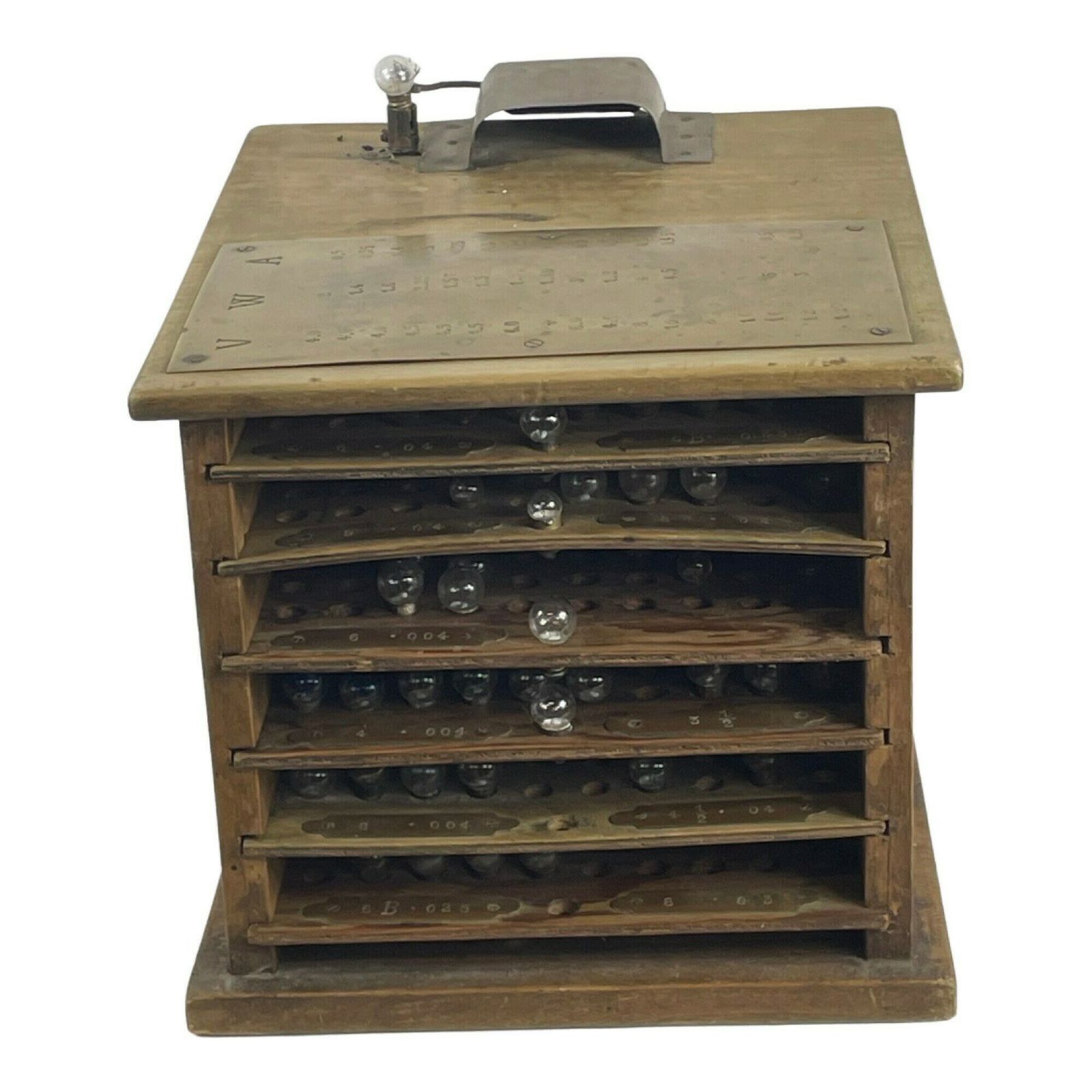 Antiek Vooroorlogs Garagedisplay Voor Lampen/Gloeilampen – Ca. 1910 – Frankrijk – Handgemaakt – Uiterst Zeldzaam photo Meubels