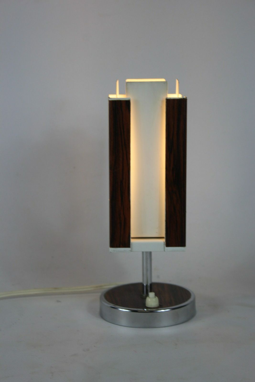 Mid Century Modern Draaibare Tafellamp, Gemaakt Door Philips, Mogelijk Louis Kalff photo vinterior