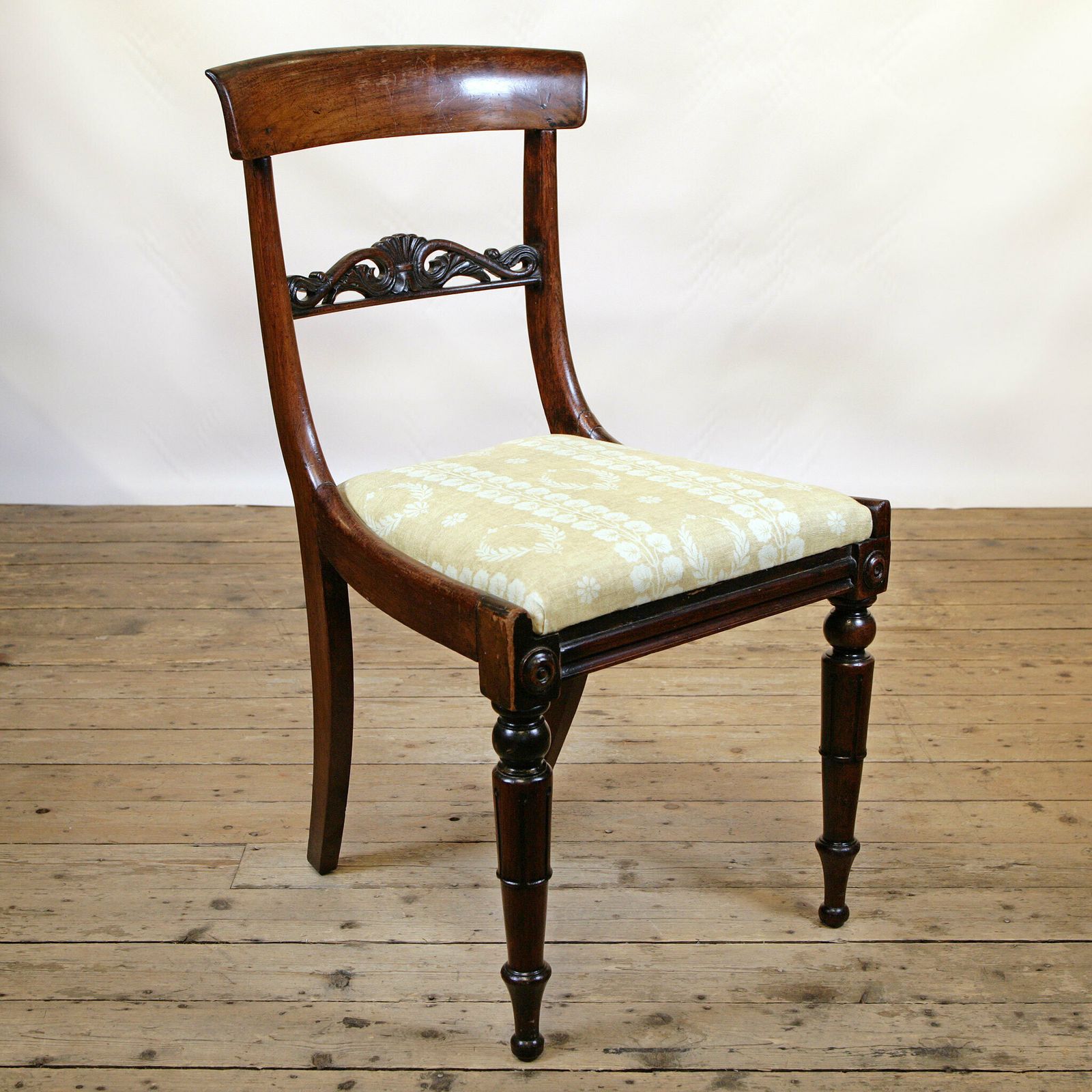 A Sophisticated William IV Rosewood Occasional Chair In Inchyra Linen