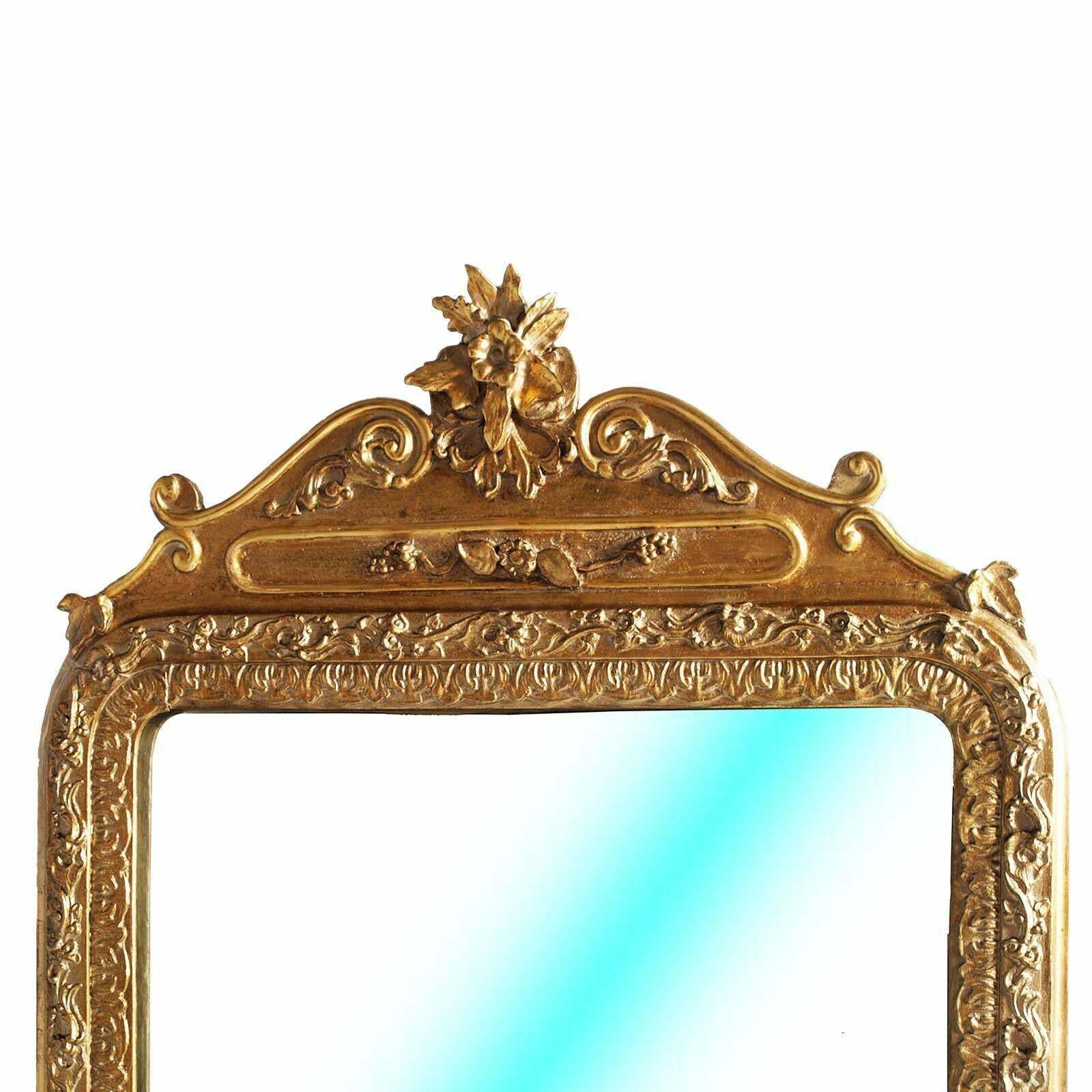 Period Louis XIV Giltwood Mirror, Circa 1700 Venice, Andrea Brustolon School photo furniture