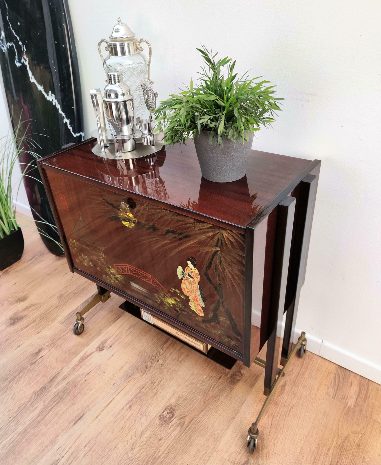 1950s Midcentury Regency Italian Wood, Brass And Mirror Dry Bar Cabinet Cart photo vinterior