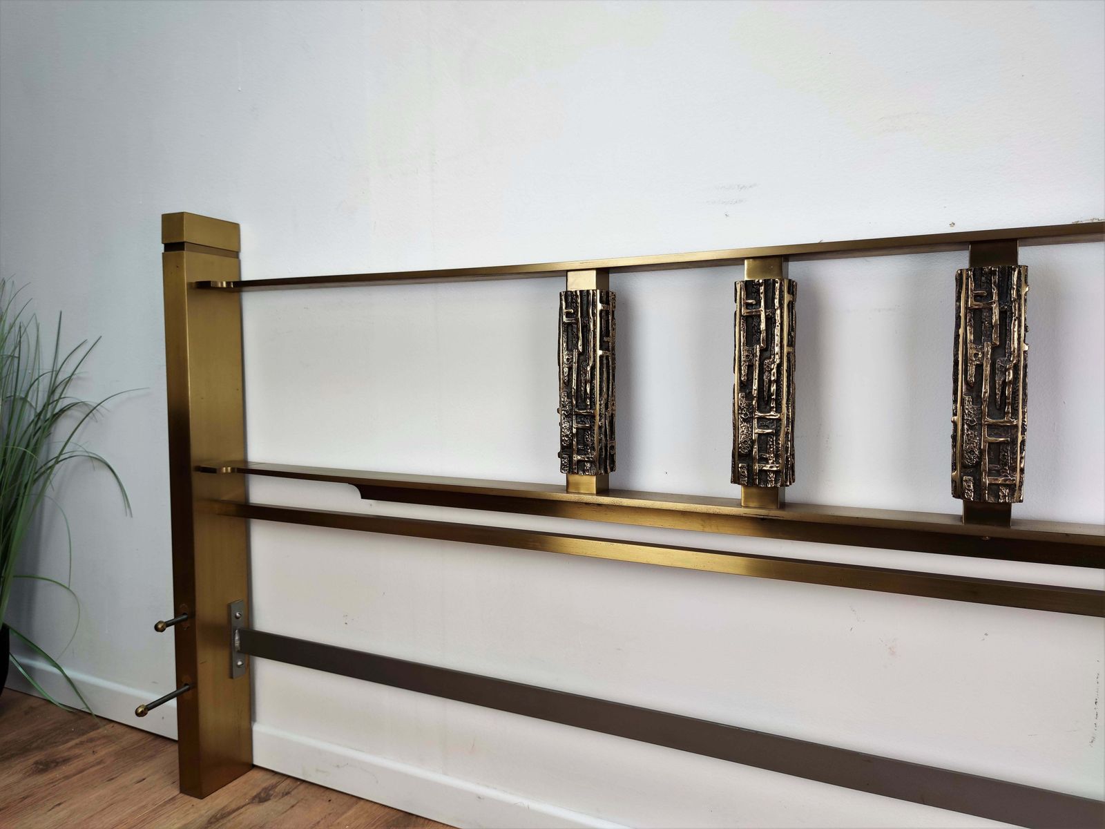 1960s Italian Luciano Frigerio Brutalist Sculpture Bronze Brass Bed Headboard photo Furniture