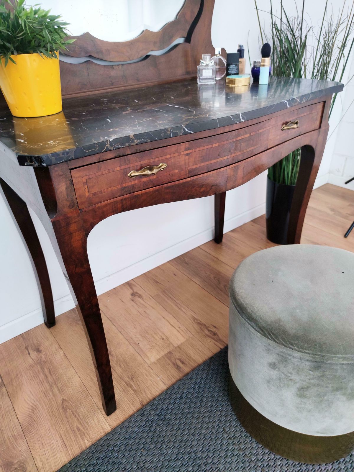 1940s Italian Art Deco Burl And Marble Vanity Dressing Table With Beveled Mirror photo 2218.0