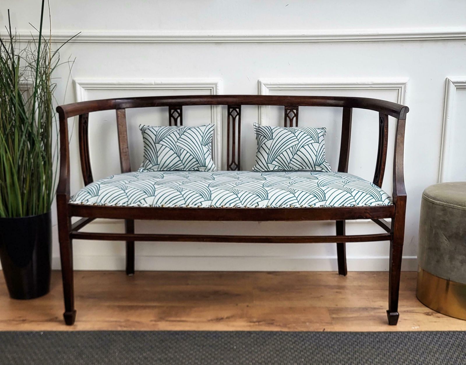20thcentury Italian Wooden Carved Upholstered Hallway Entrance Settee Sofa Bench photo furniture