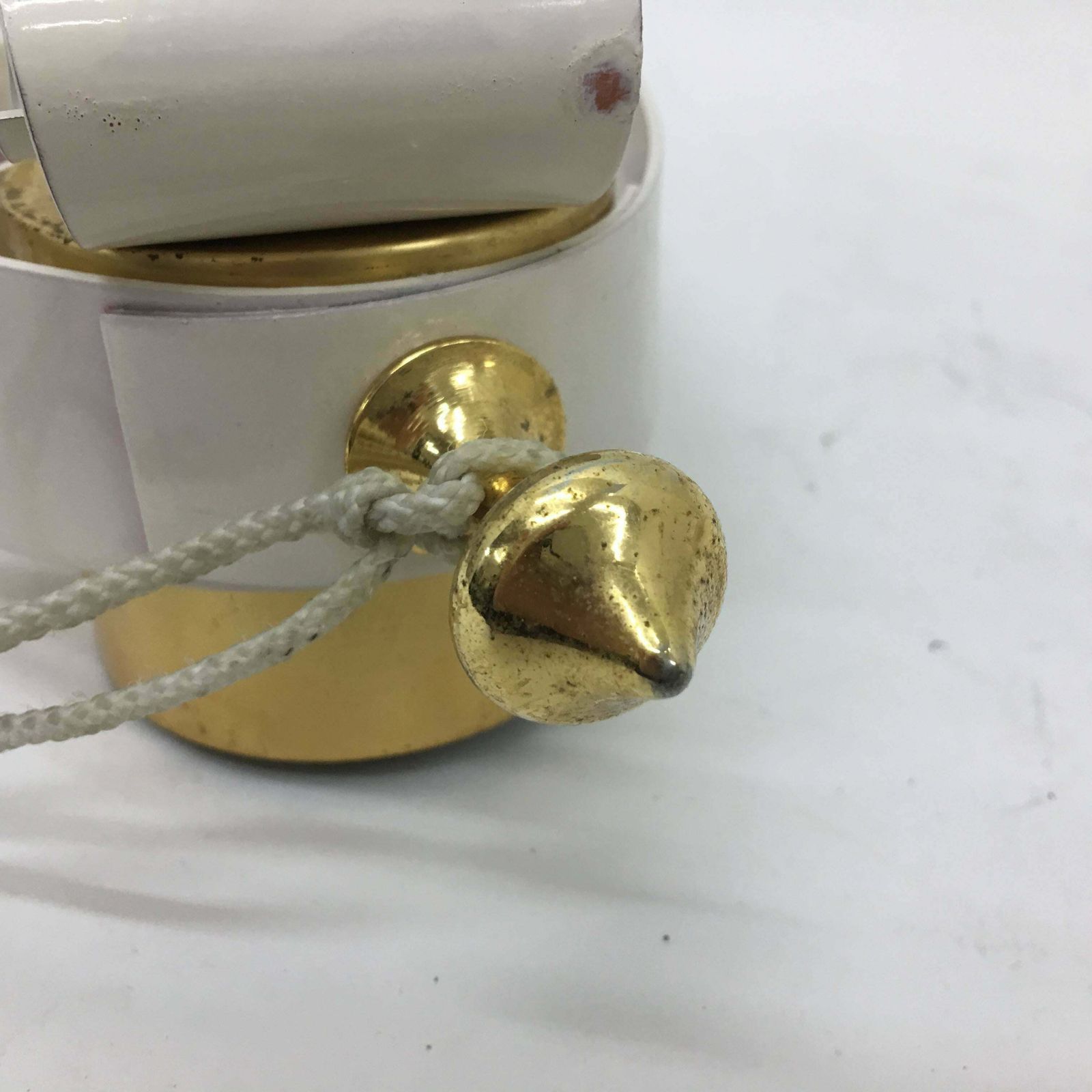 photo vinterior 1950s Two Mid Century Modern Italian Brass And White Painted Metal Wall Sconces