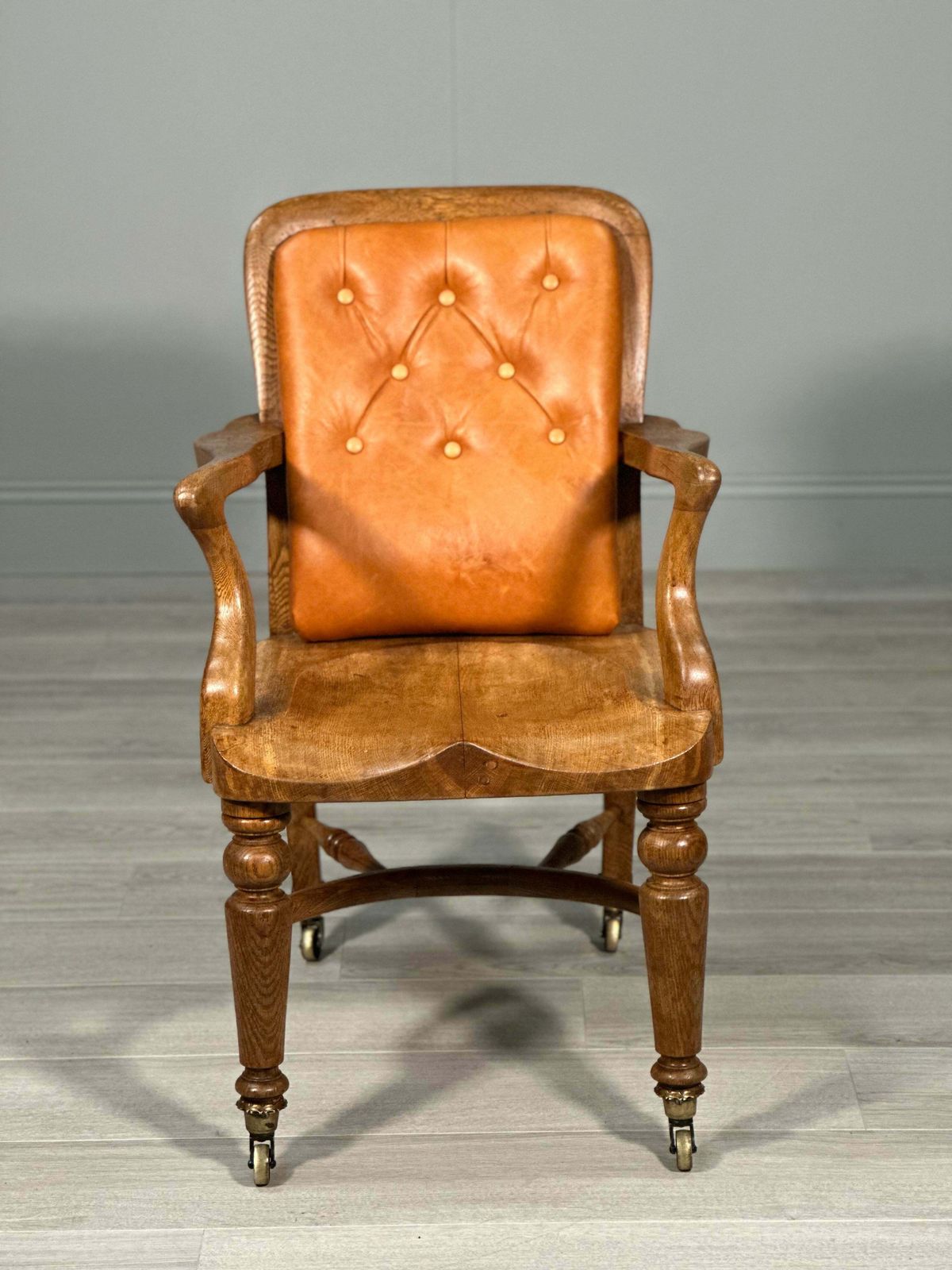 Antique Oak And Leather Desk Chair photo 795.0