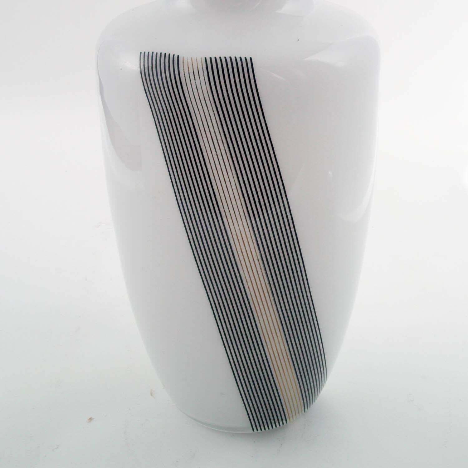 1960s Vase, Tapio Wirkkala For Venini Attributed, Lattimo Murano Glass photo for sale