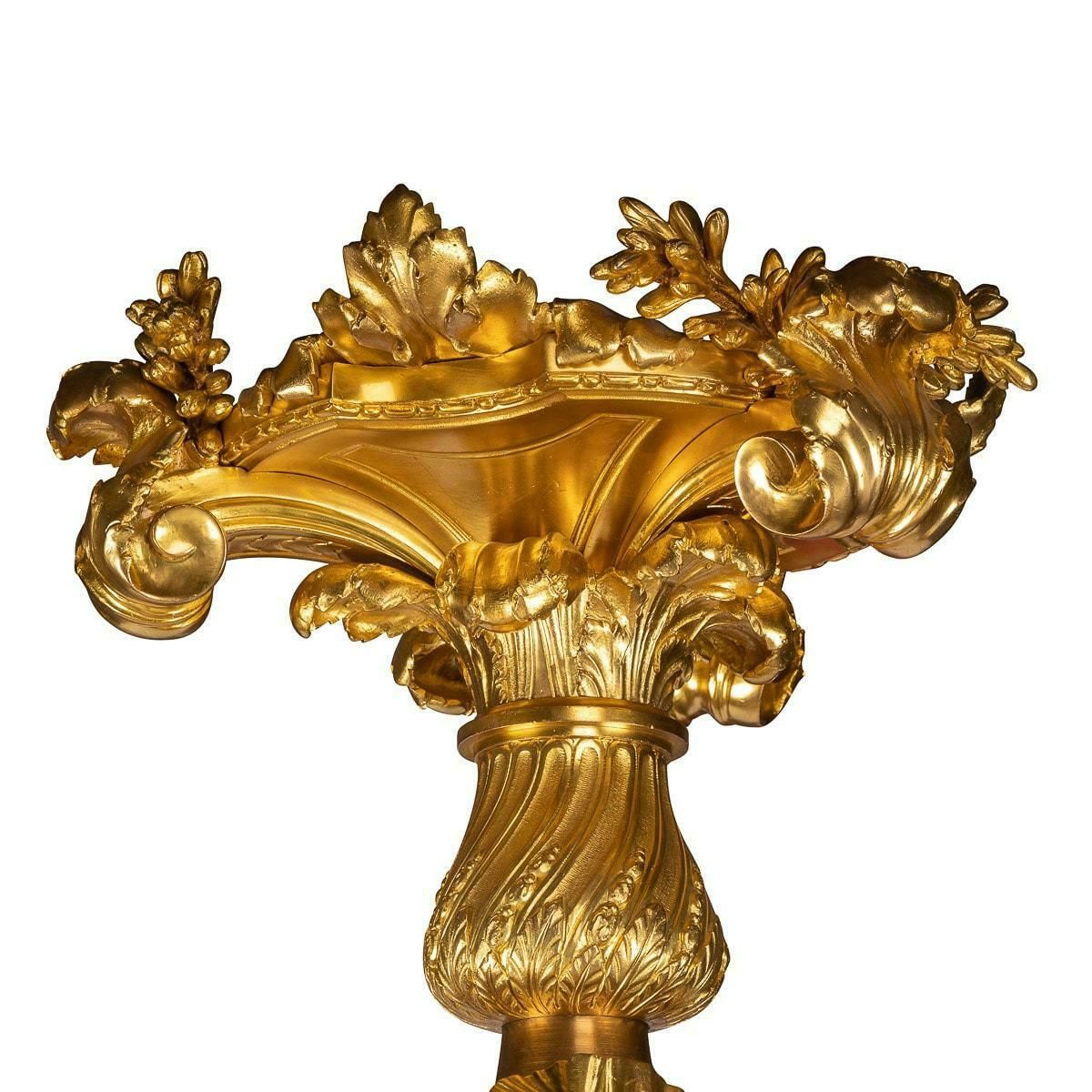 photo vinterior 19th Century French Louis XVI Style Ormolu Twenty Seven Light Chandelier, C.1890