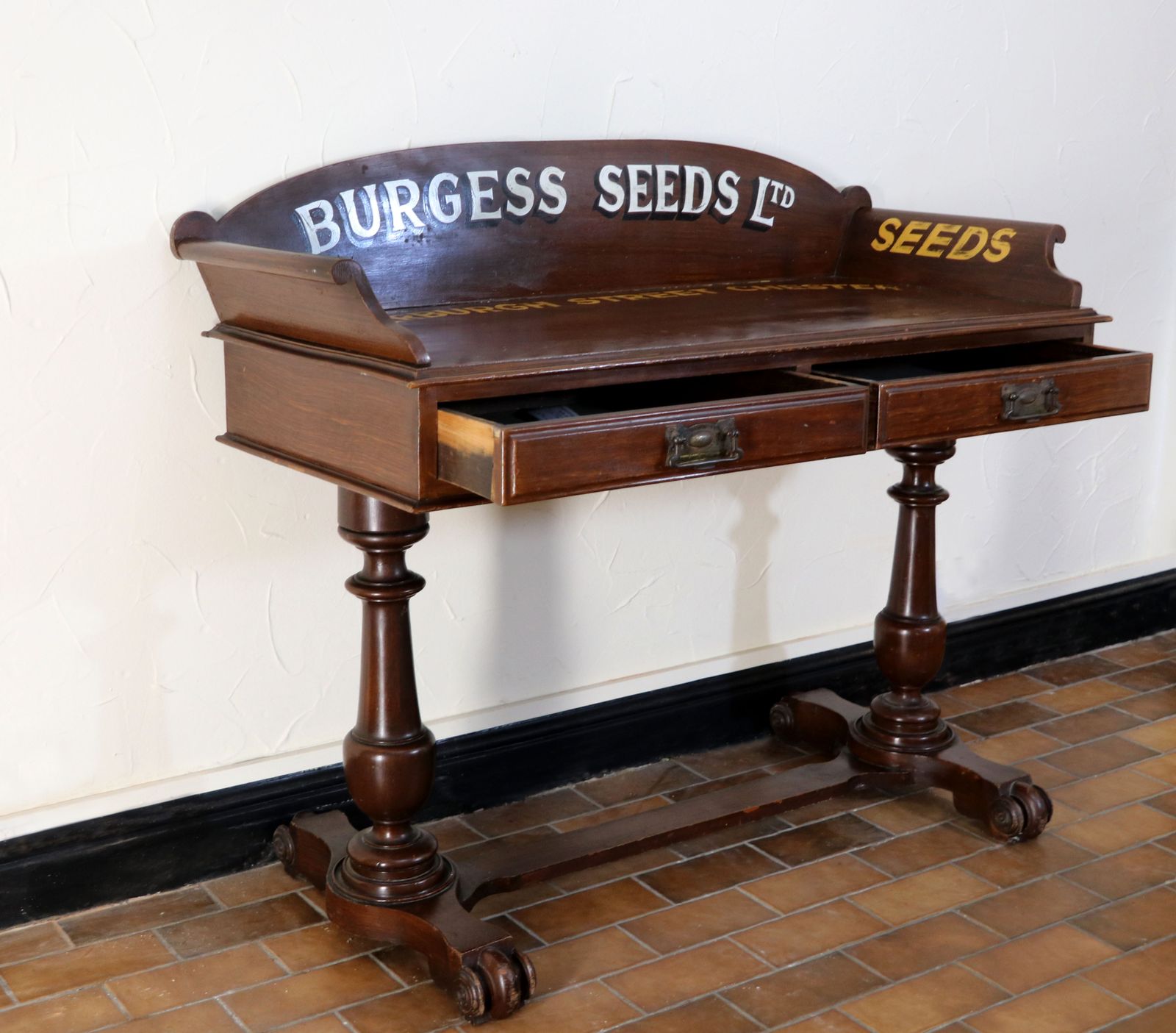 A Lovely Late Victorian Mahogany Galleried Side Table. photo vintage