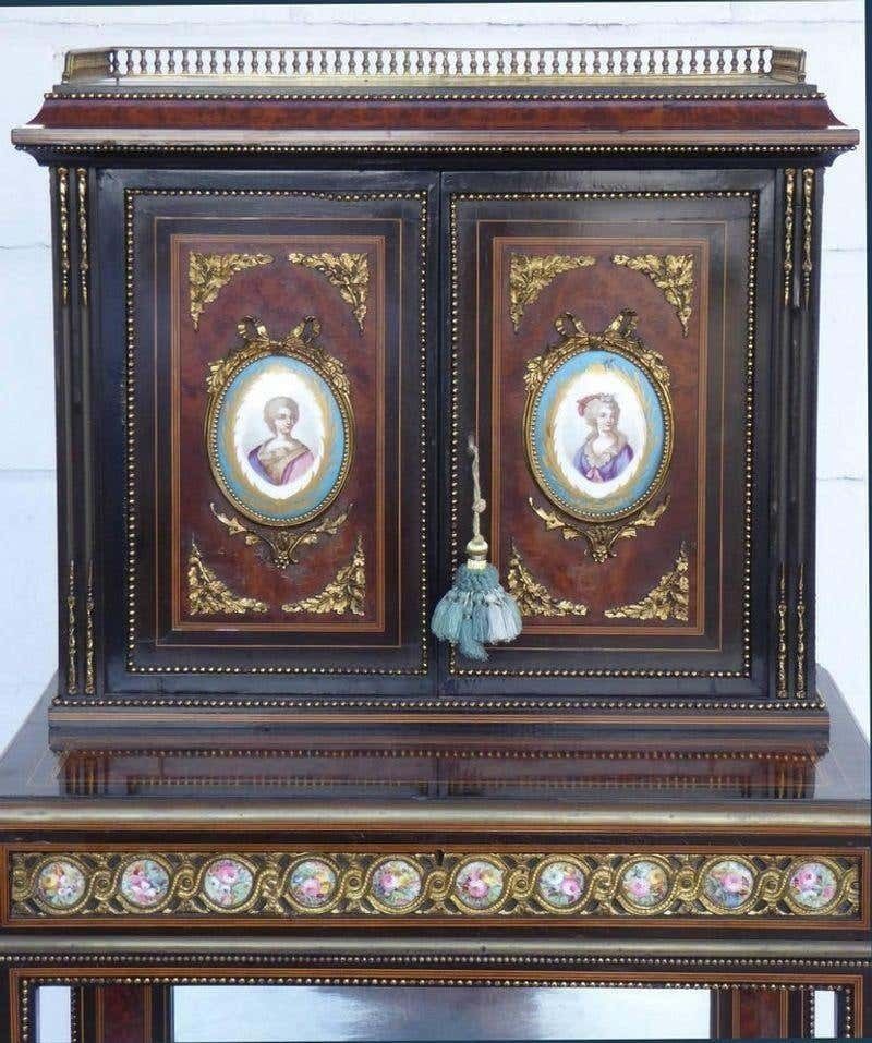 19th Century Ebony And Thuya Wood Bonheur Du Jour photo for sale