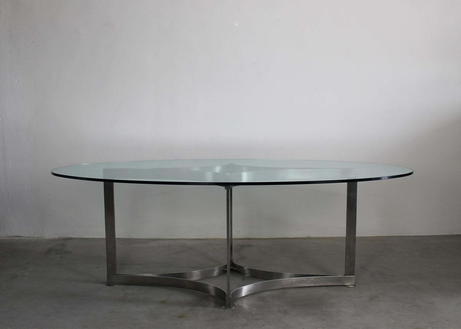Vittorio Introini Oval Dining Table In Steel And Glass By Saporiti 1970s Italy