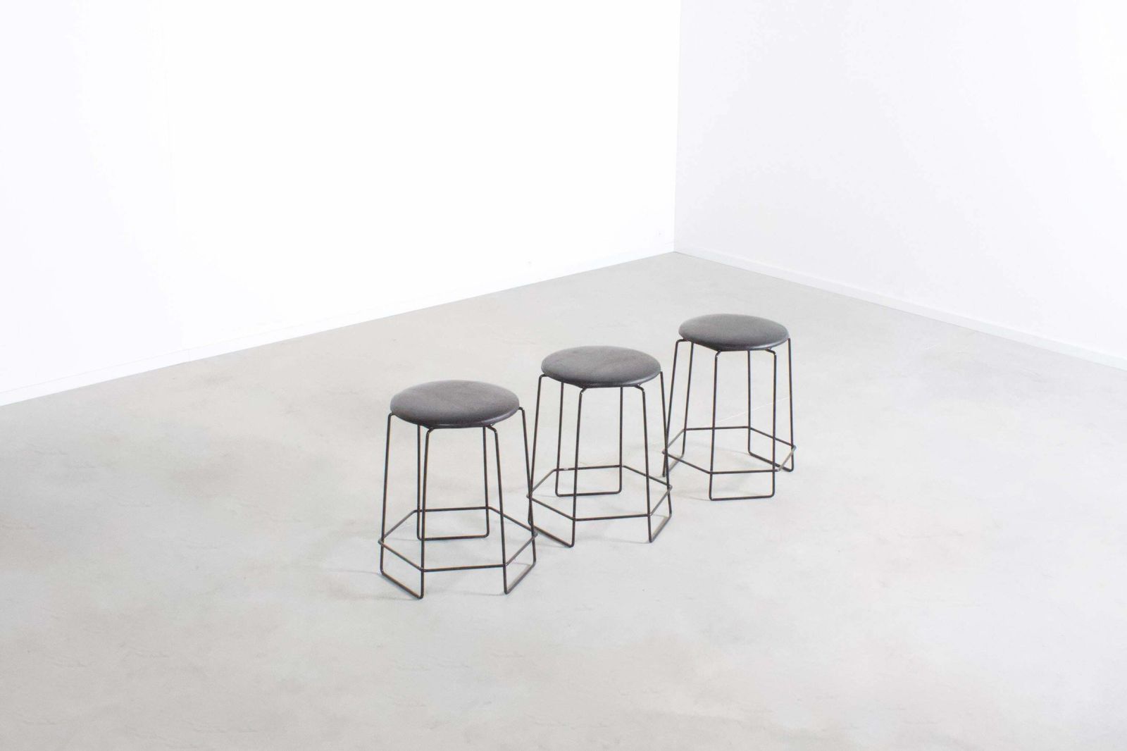 Set Of Square Verner Panton Wire Stools, 1960s photo furniture