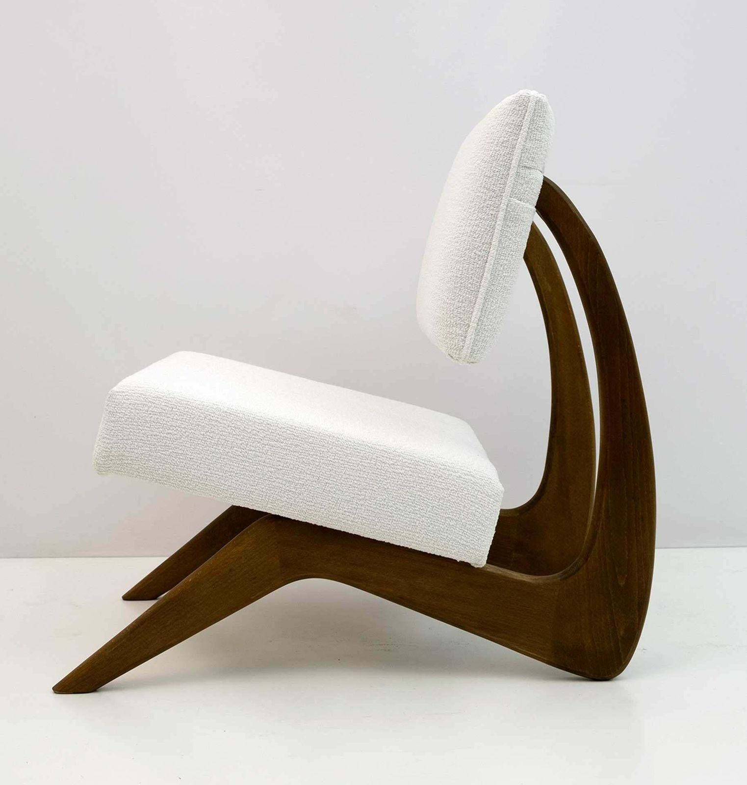 photo vintage Adrian Pearsall Midcentury Walnut Lounge Chair For Craft Associates