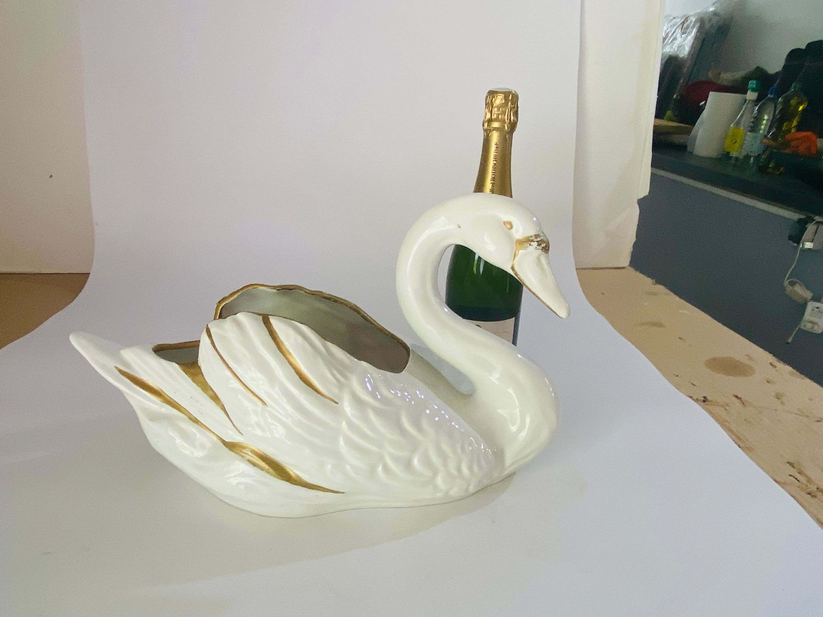 photo for sale Vide Poche Or Decorative Basket, Swan Sculpture Shaped In Porcelain Italy, 1970s