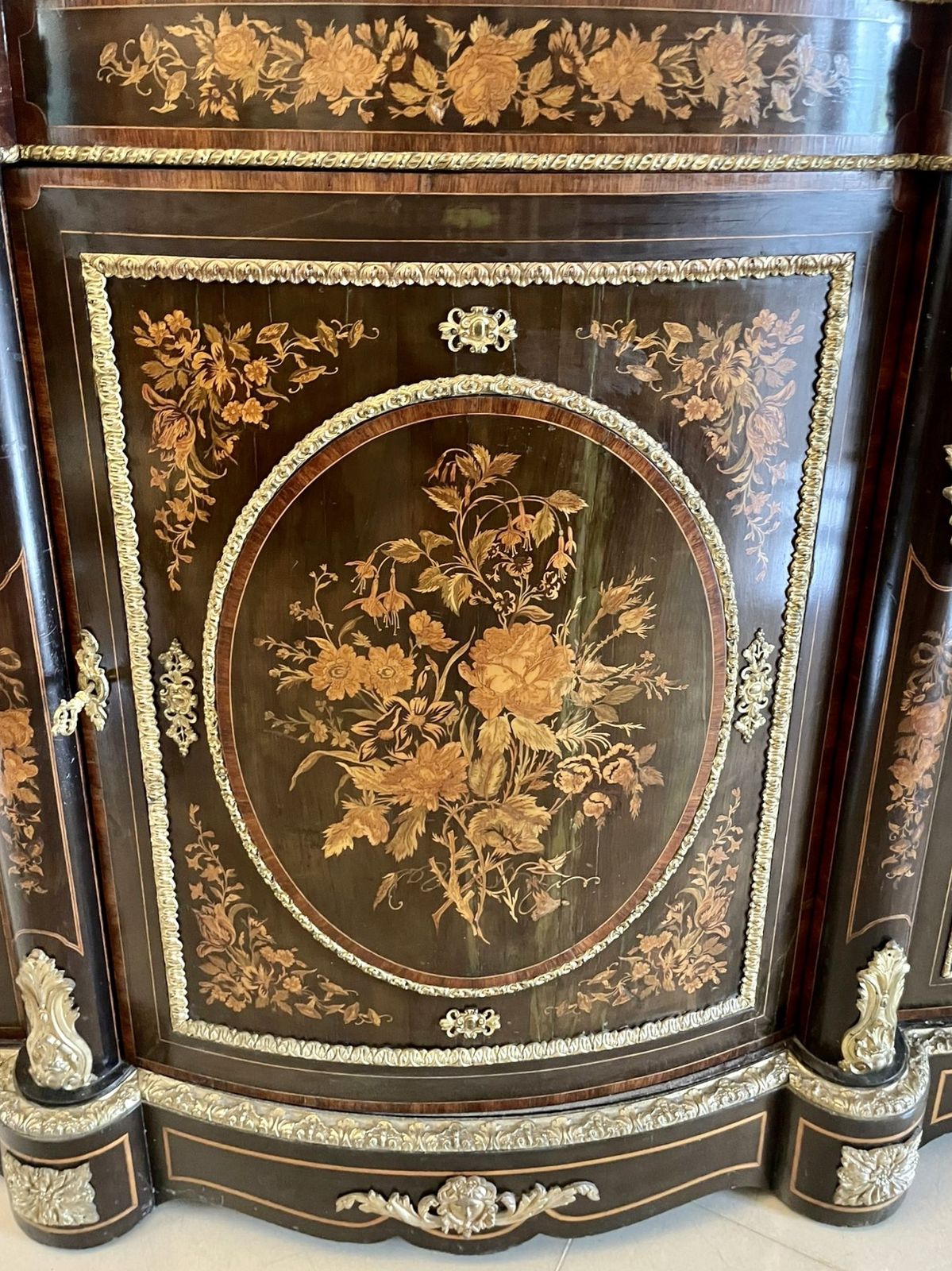 Outstanding Quality Antique Floral Marquetry Ormolu Mounted Serpentine Shaped Credenza photo vintage
