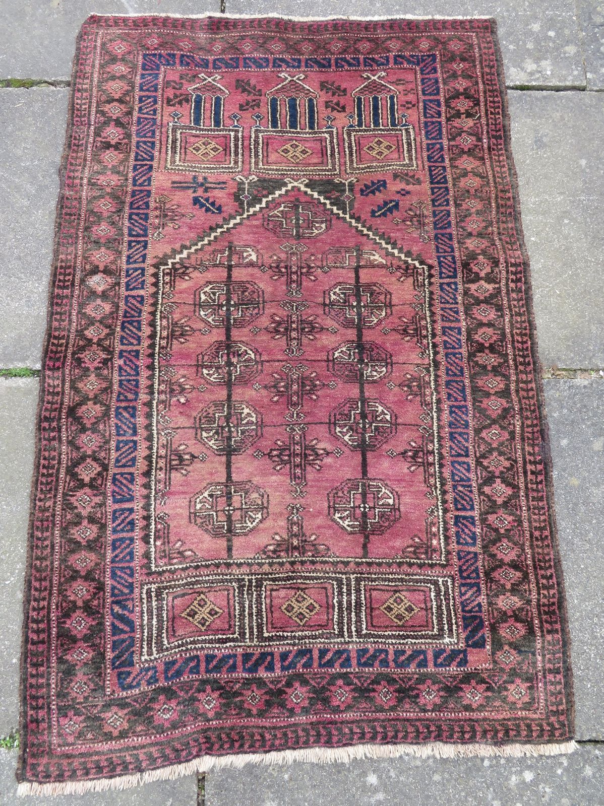 Old Afghan Turkmen Seh Mihrab  Kizil Ayak Prayer Rug. 143cm X 90cm.