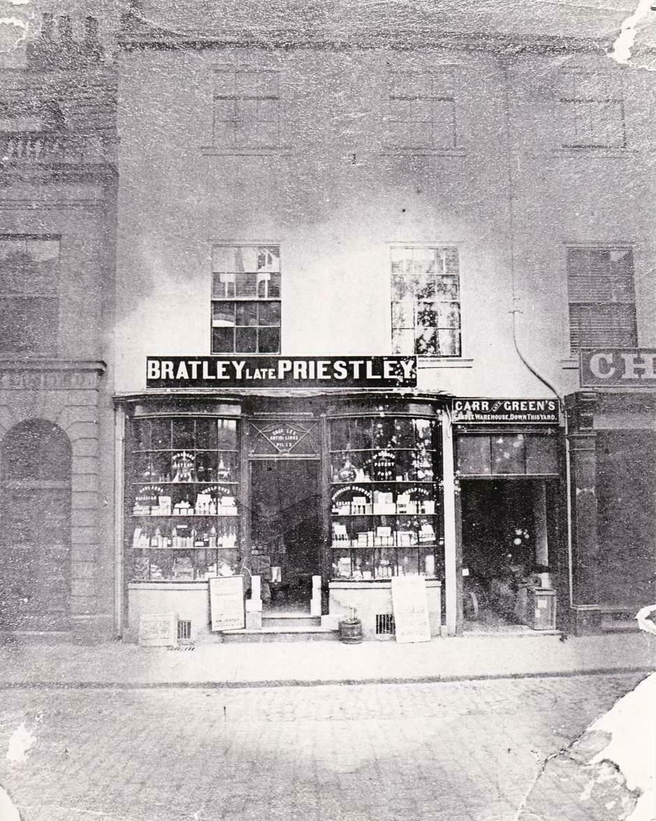 Early 19th Century Chemist Apothecary Drug Pharmacy Drawers Bratley Pontefract photo Furniture