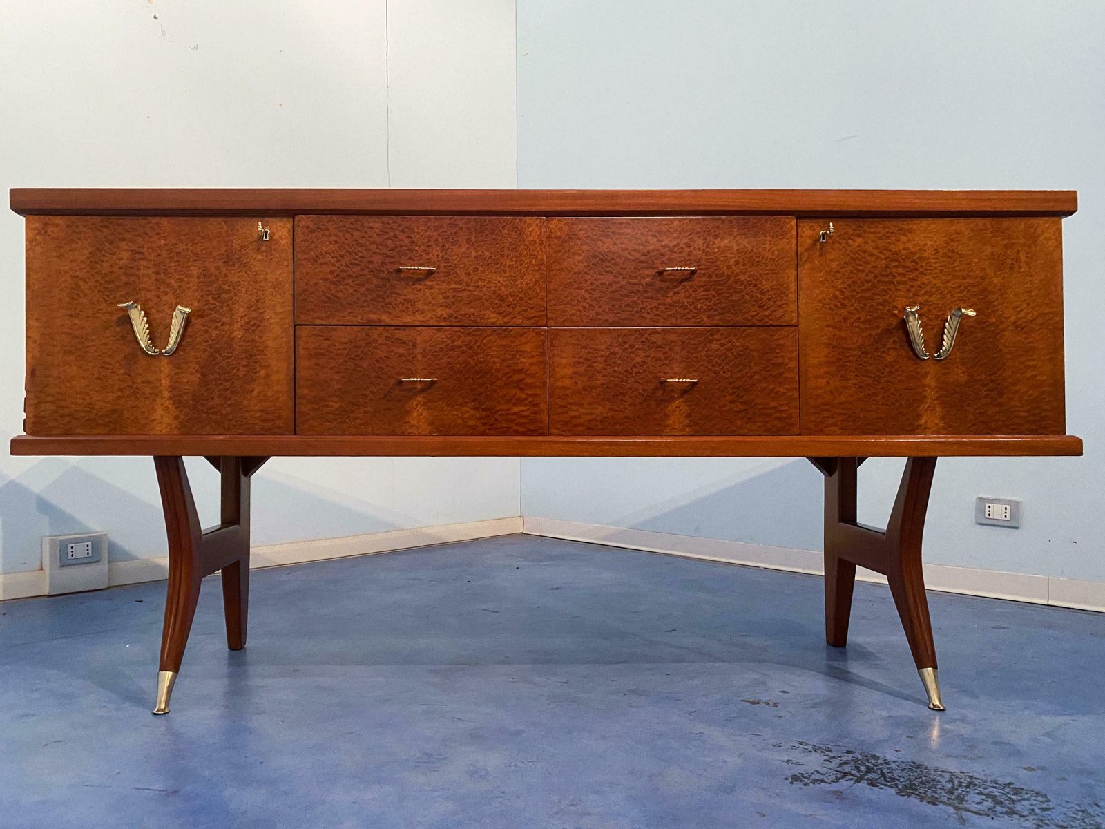 photo vintage Italian Midcentury Amboyna Briar Sideboard By Vittorio Dassi, 1950s