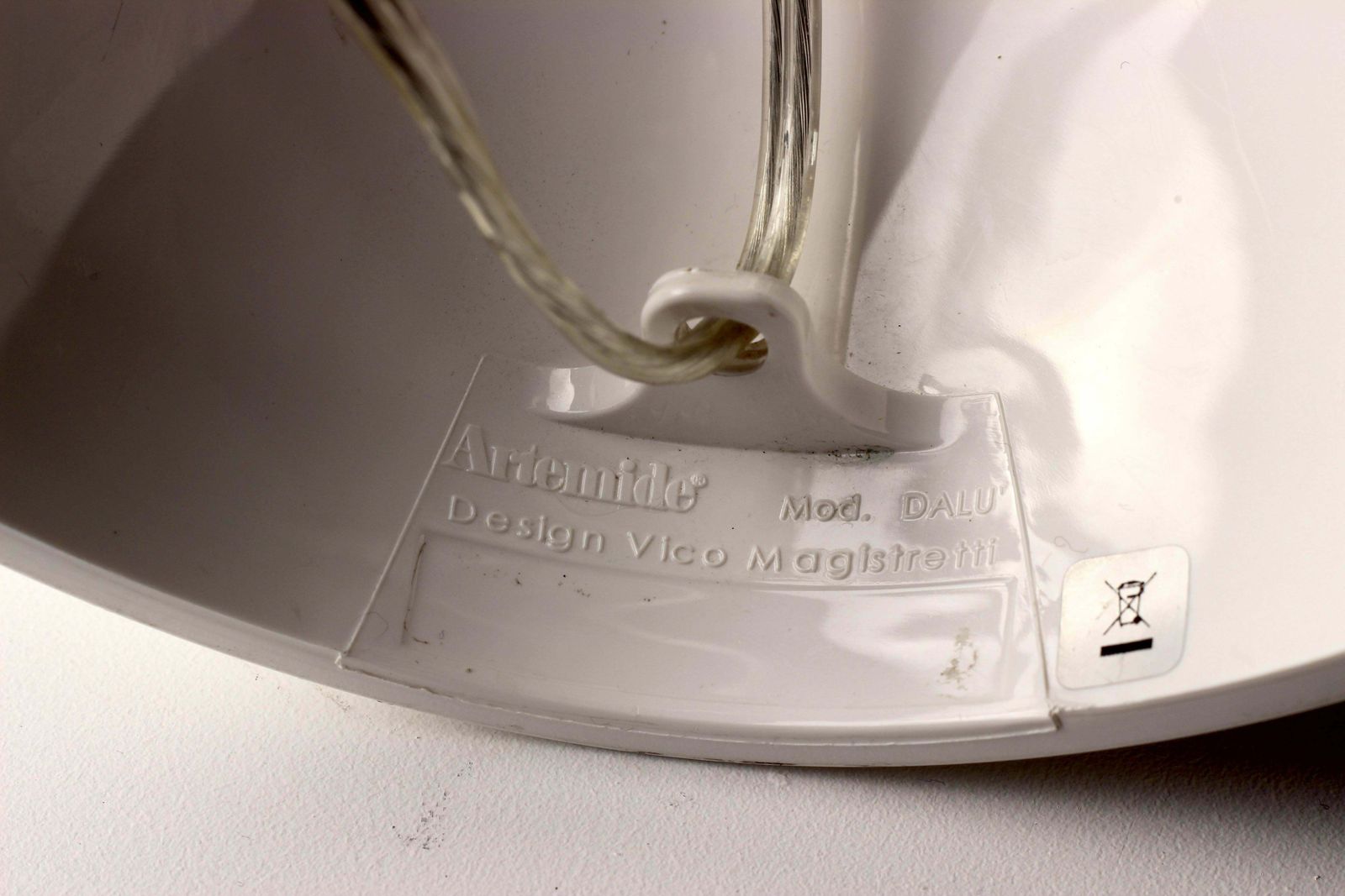 Lighting Dalu Table Lamp By Vico Magistretti For Artemide photo