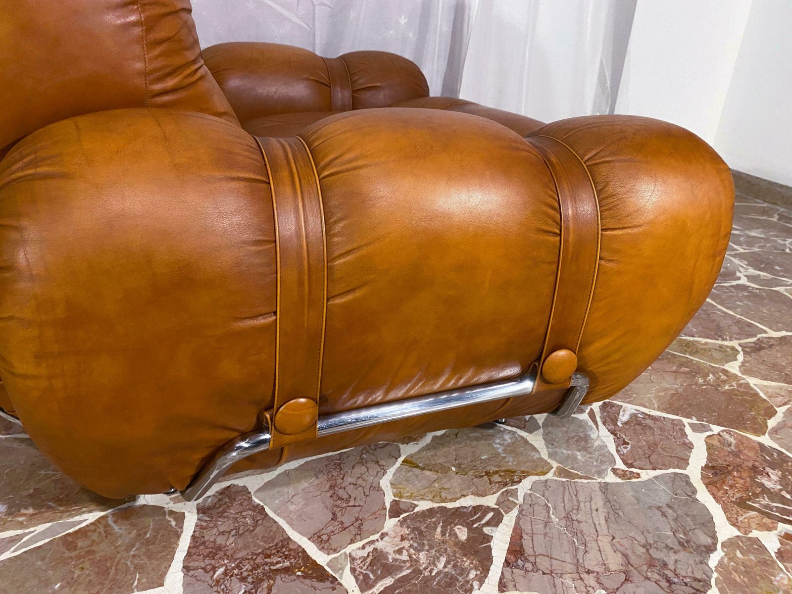 photo furniture Italian Mid Century Natural Leather Space Age Armchairs, 1970s