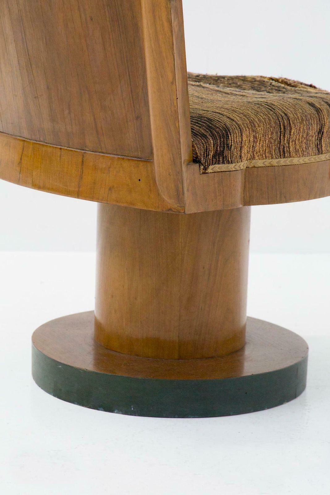 6935.0 Italian Rationalist Armchair Attributed To A Bottoni Piero photo