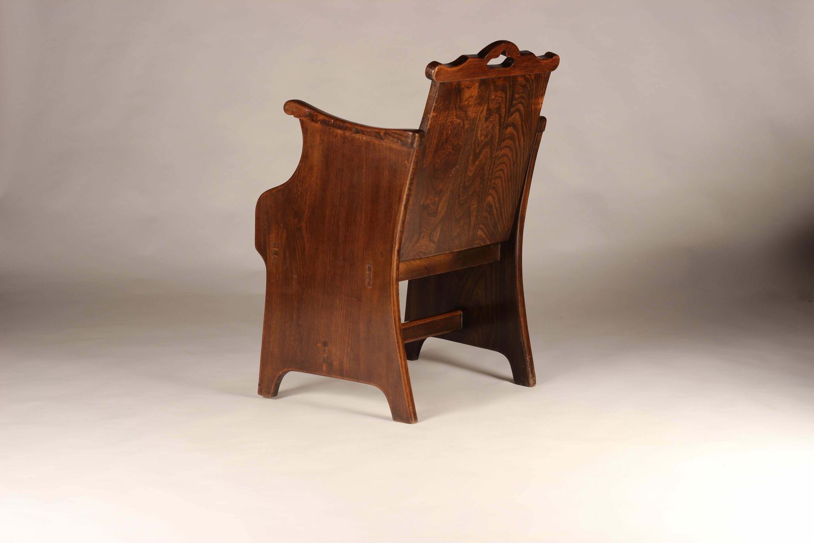 Set Of Elm Tub Arts And Crafts Chairs With Panelled Backs And Carry Handles photo 2400.0
