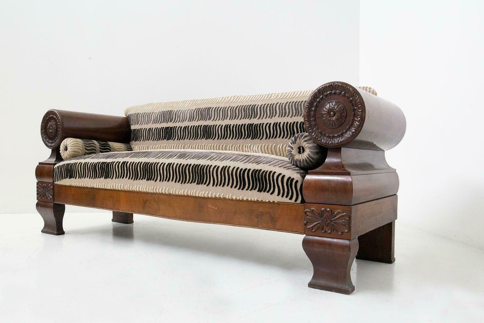 Antique Biedermeier Sofa Made Of Velvet Fabric And Carved Wood photo for sale