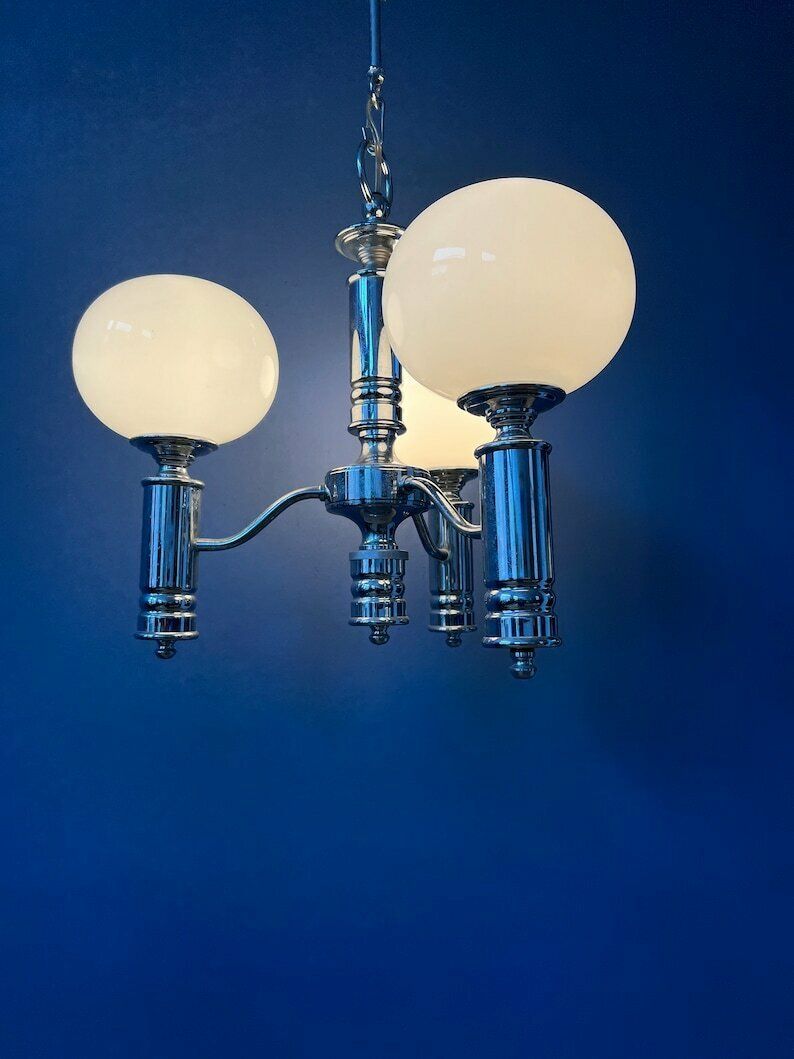 Mid Century Hanglamp Van Wit Opaalglас Met Chromen Frame photo for sale
