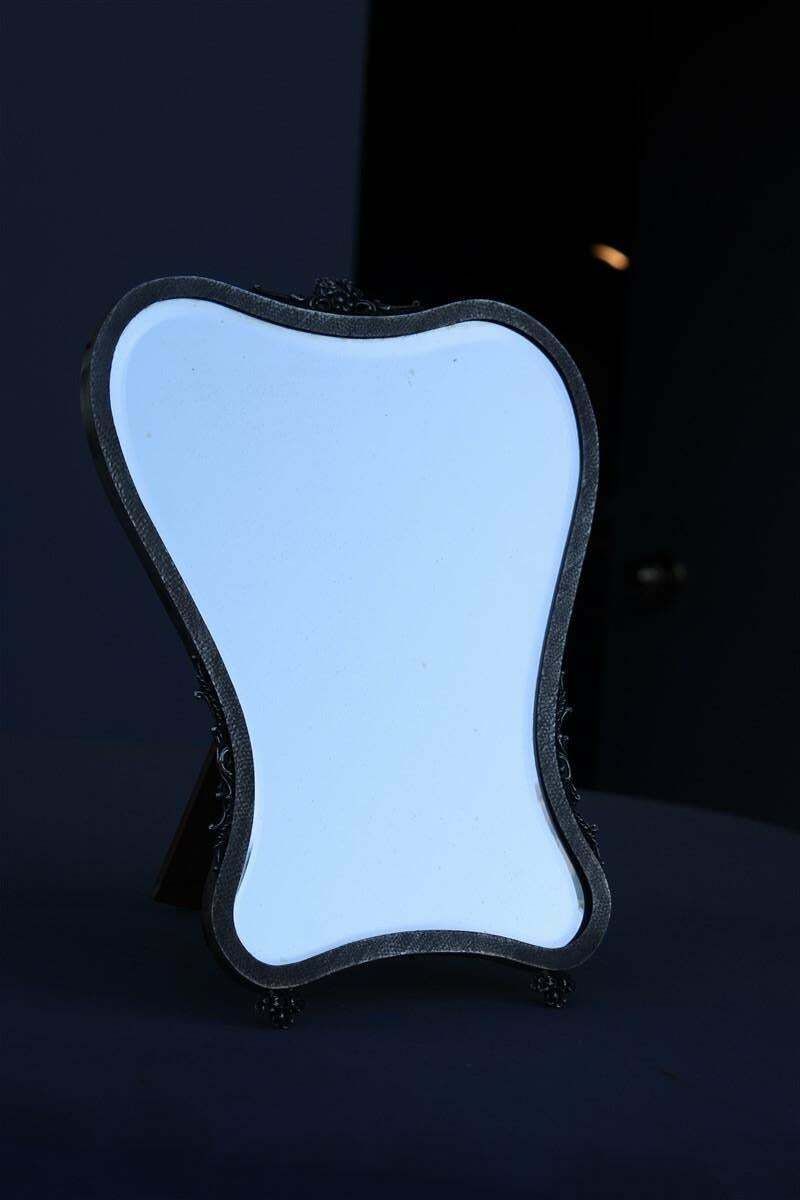 photo vintage Italy 1950 Silver Mirror For Women''S Dressing Table For Make Up And Earrings