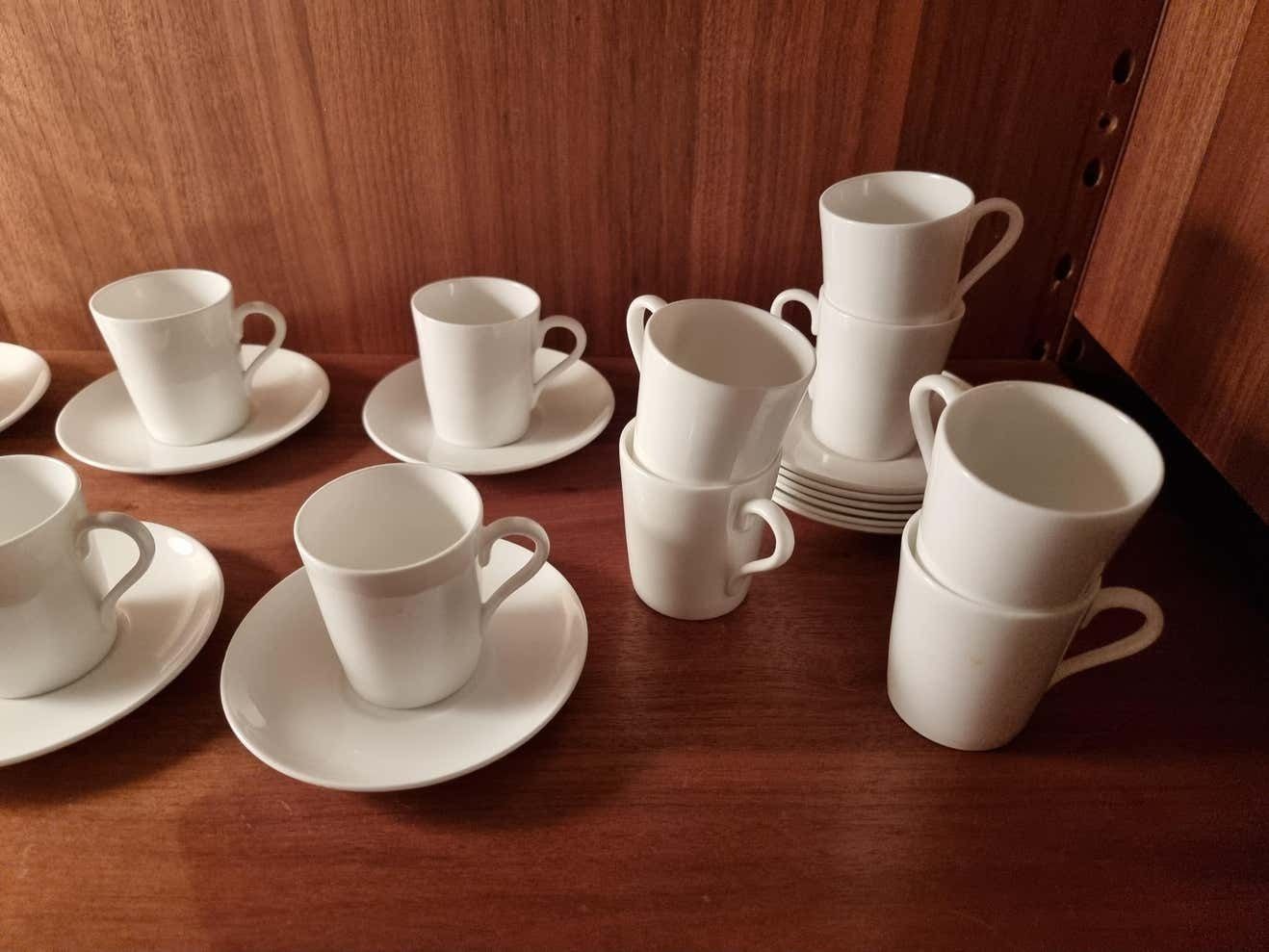 Stig Lindberg, Bone Porcelain 10 Espresso Cups Gustavsberg, Scandinavian Modern photo vinterior