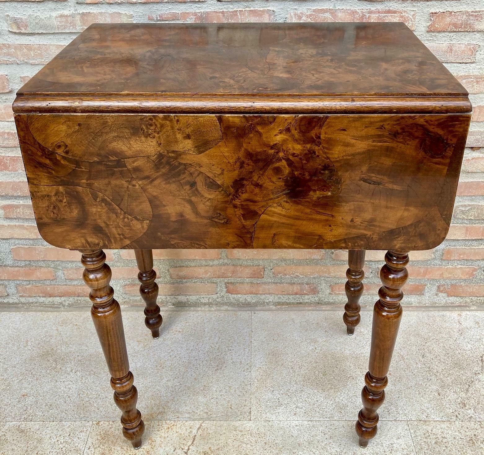 Table de style Regency anglais en noyer à abattants, années 1890 photo vinterior