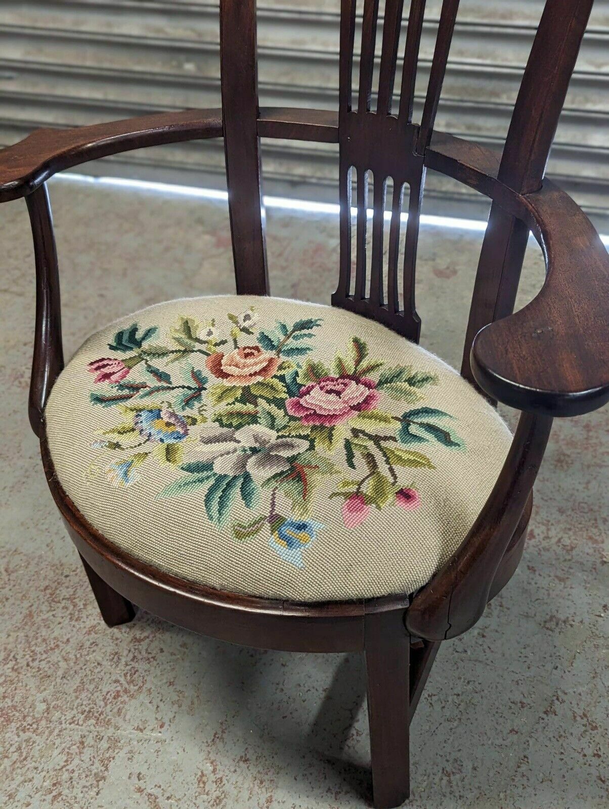George III Mahogany Splat Back Armchair With Woolwork Seat photo 298.0