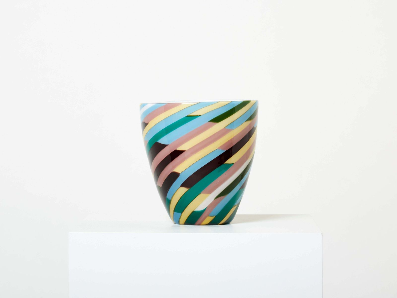 Vase Klee en verre soufflé Venini, par Laura De Santillana, 1984 photo furniture