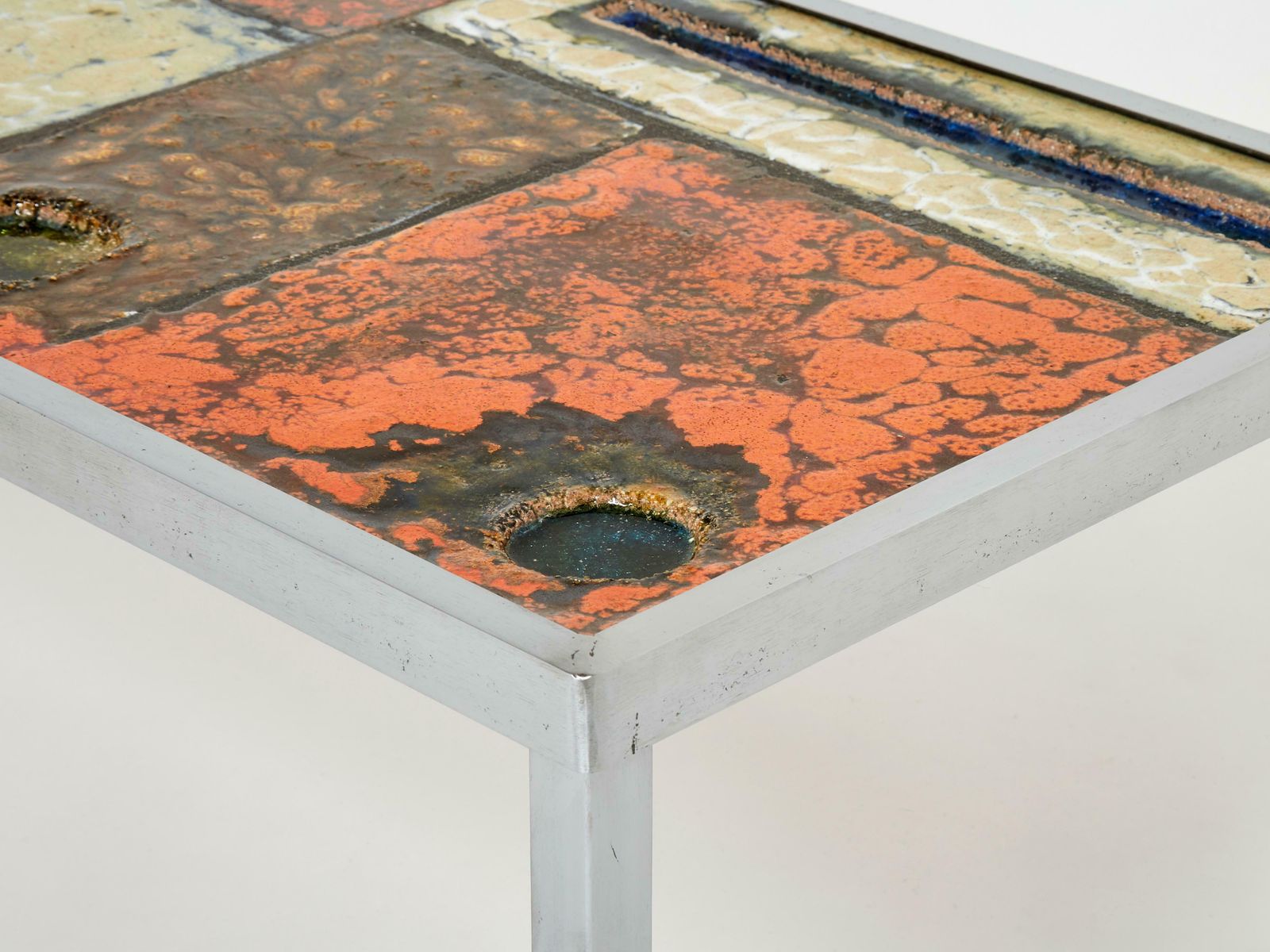 Table basse en céramique et acier Robert et Jean Cloutier, années 1950 photo vinterior