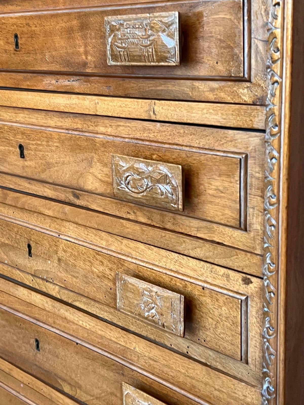 Mobilier Secrétaire à abattant espagnol en chêne sculpté, Espagne, vers 1950 photo