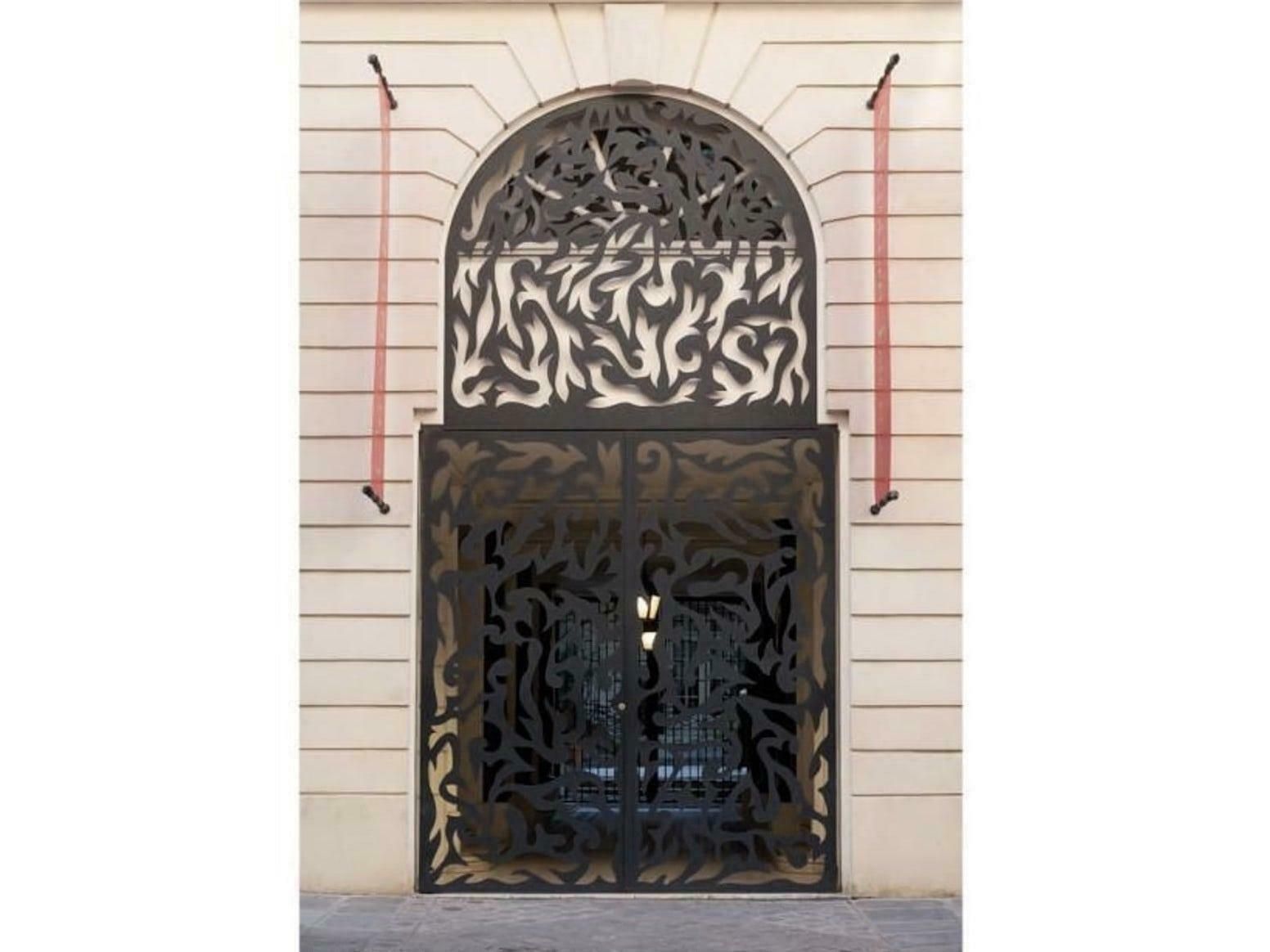 photo vinterior Buffet Moucharabieh, par Garouste & Bonetti pour Christian Lacroix, 1987