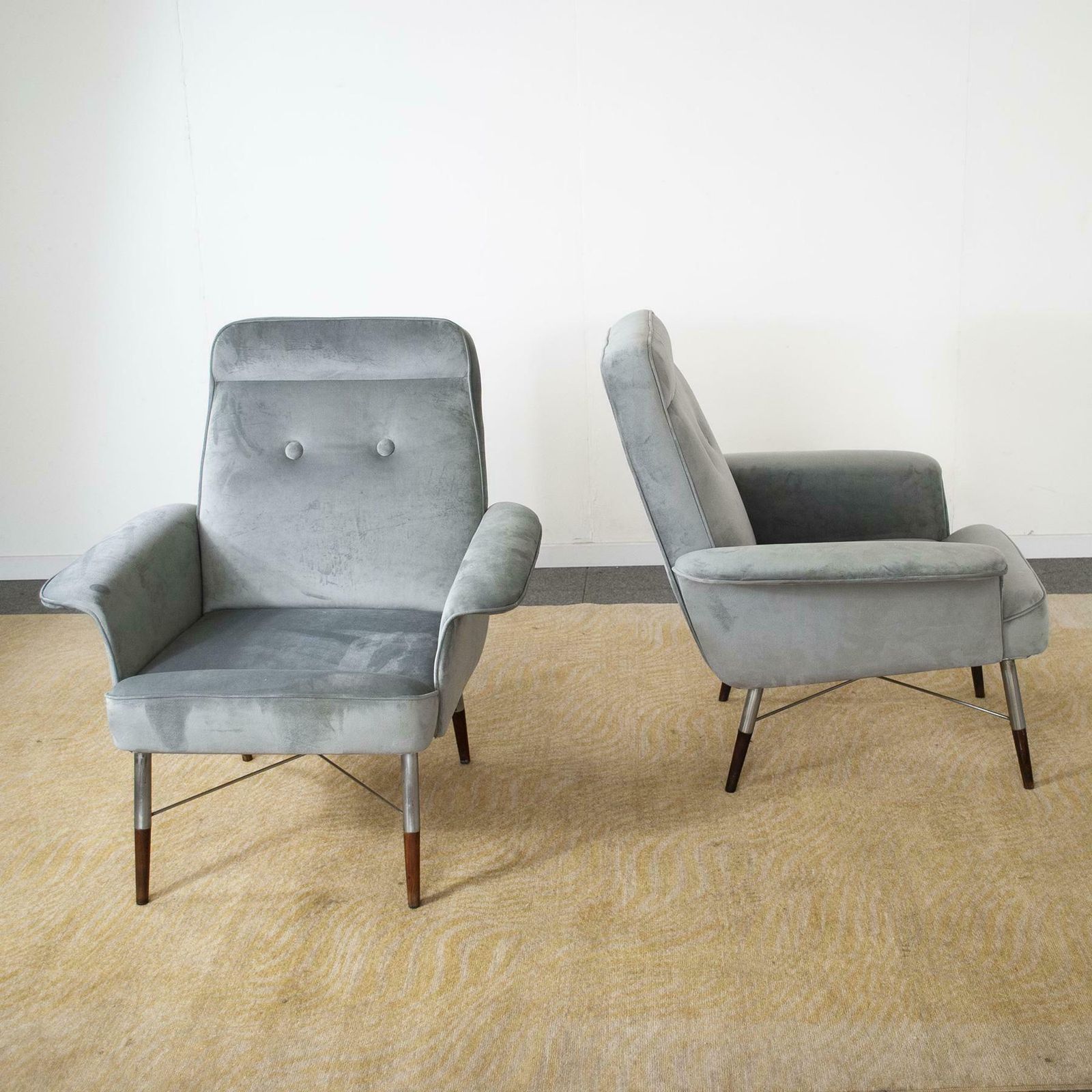 Italian Mid Century Pair Of Armchairs From The Sixties photo 2527.12